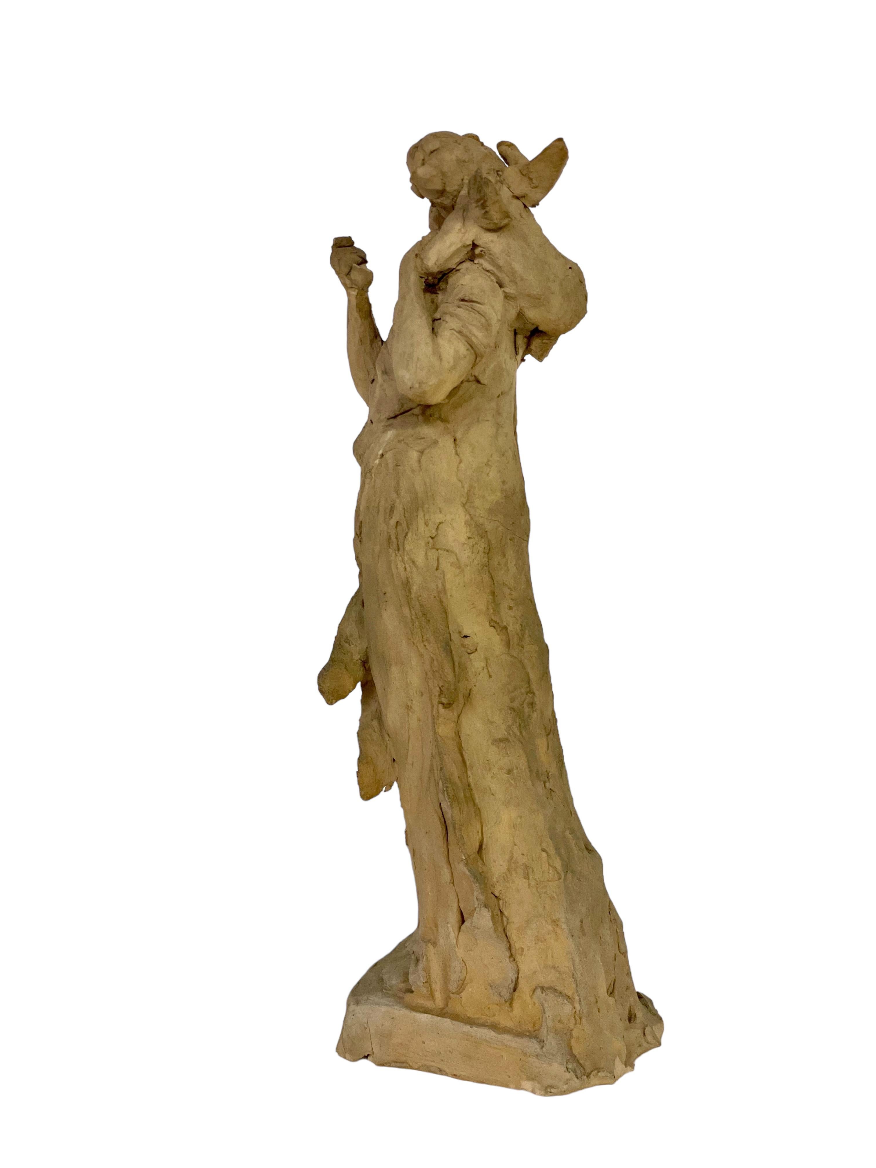 Statuetta in terracotta di una dea e di un cherubino alato in vendita 3
