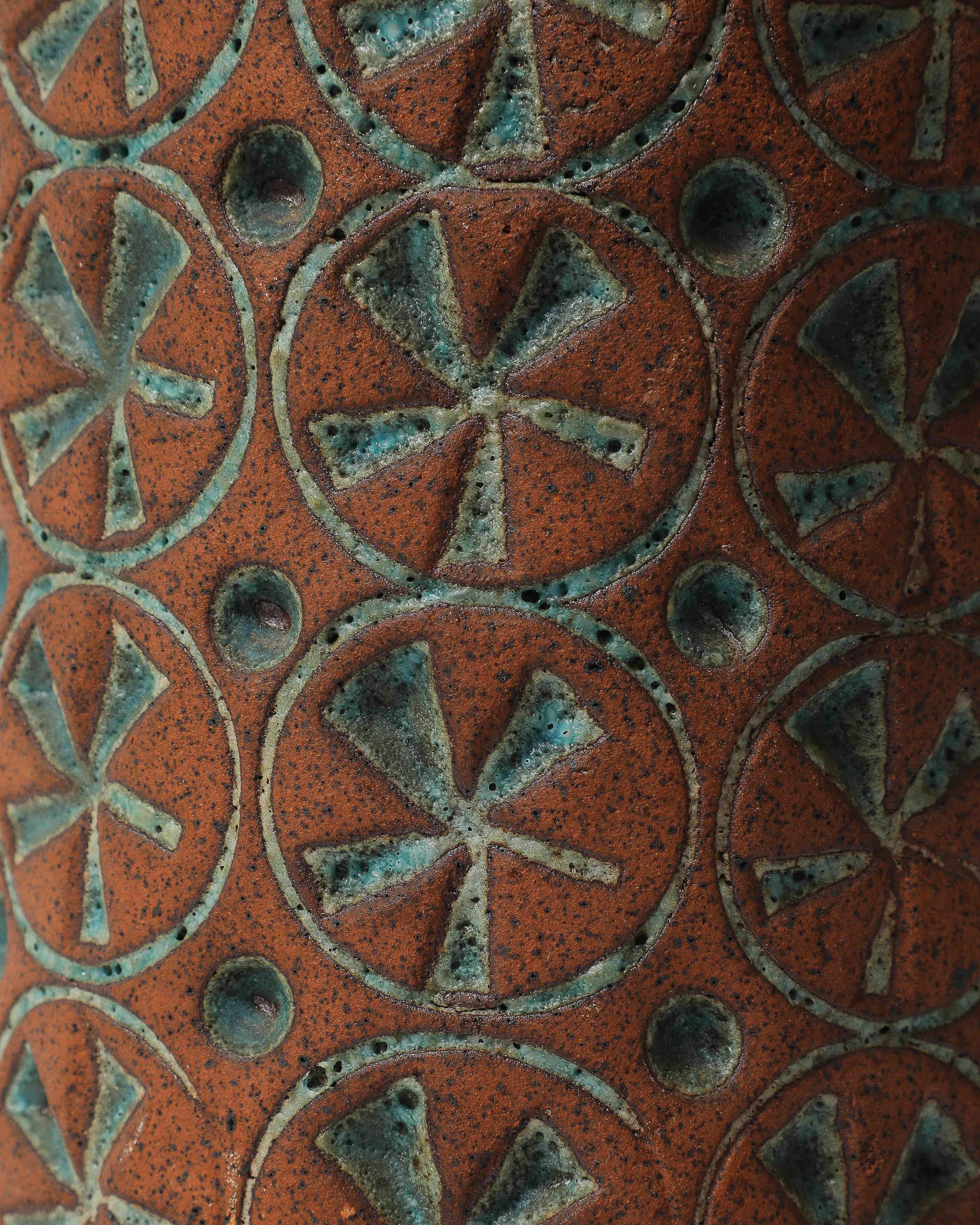 Lampe de table en terre cuite avec motif de laganidés émaillé, États-Unis, 20e C en vente 6