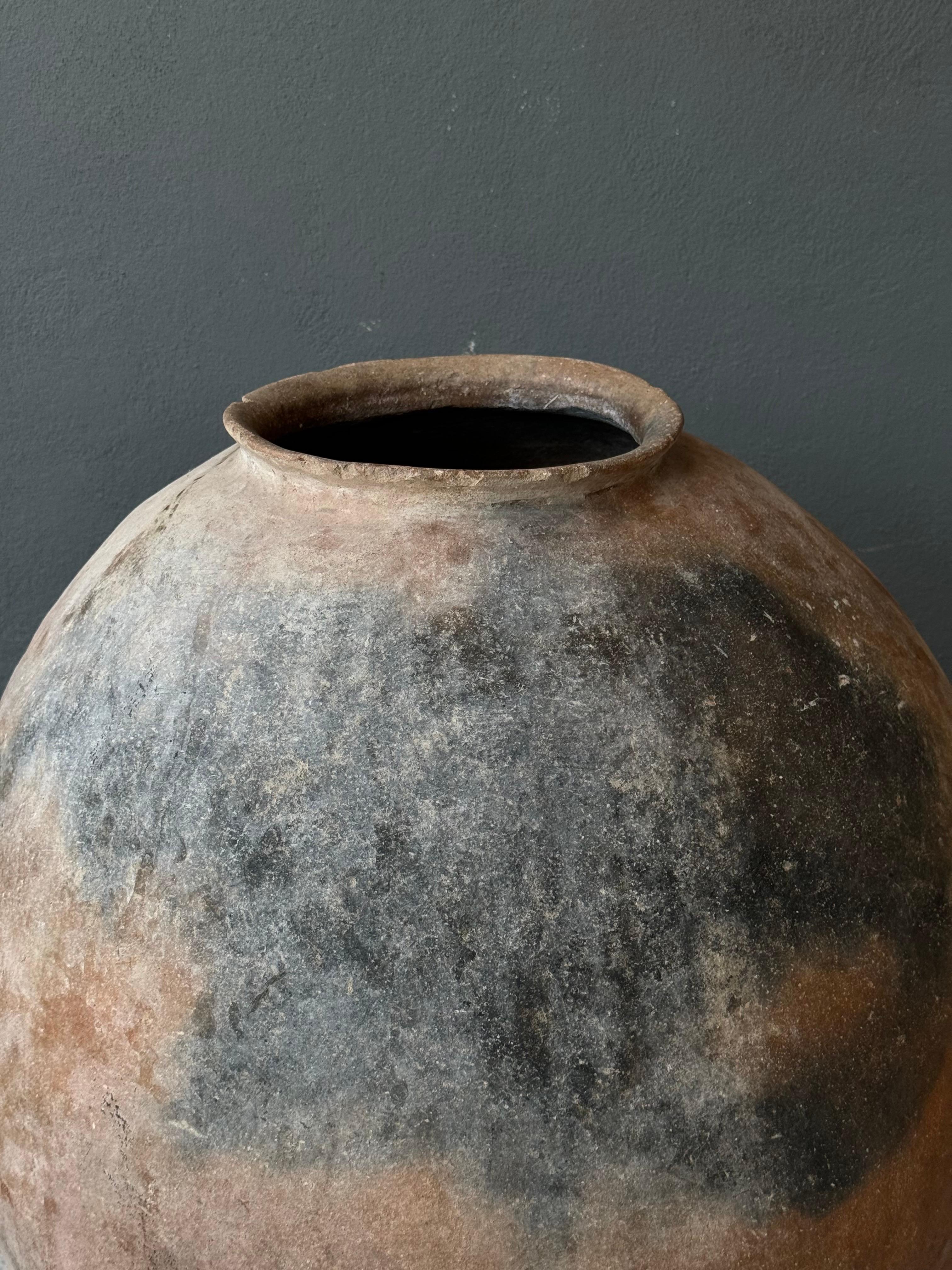 Primitivo Vaso Tepache in terracotta della regione Sierra Norte di Puebla, Messico, 1920