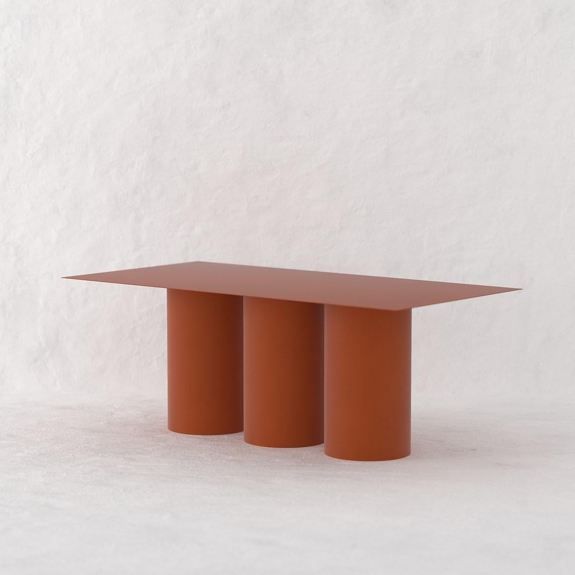 Mexican Terracotta Tripod Dining Table For Sale