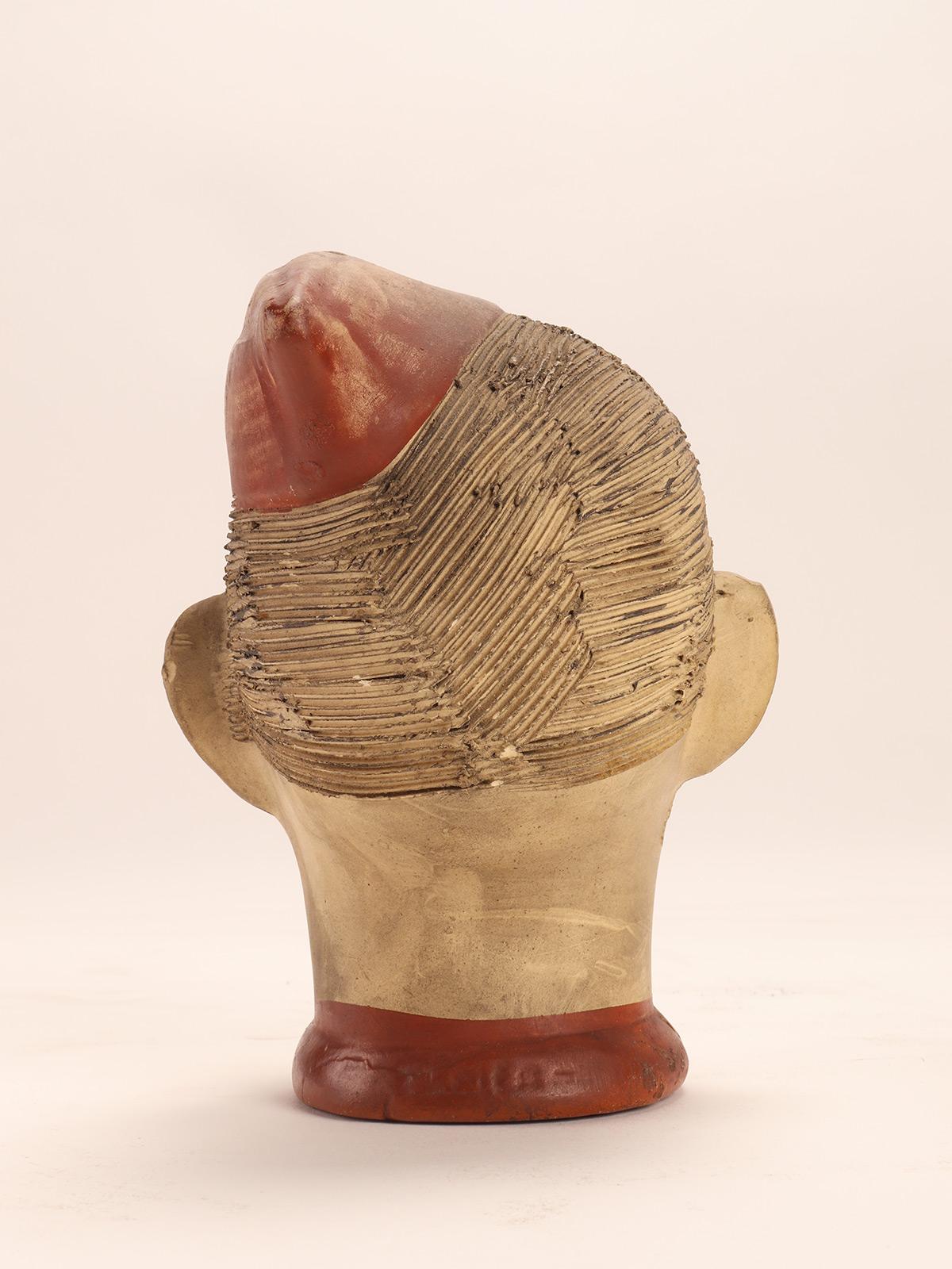 Terracotta Vase by Elmer, Depicting a Soldier’s Head, Ohio, Usa 1940’s  In Good Condition For Sale In Milan, IT