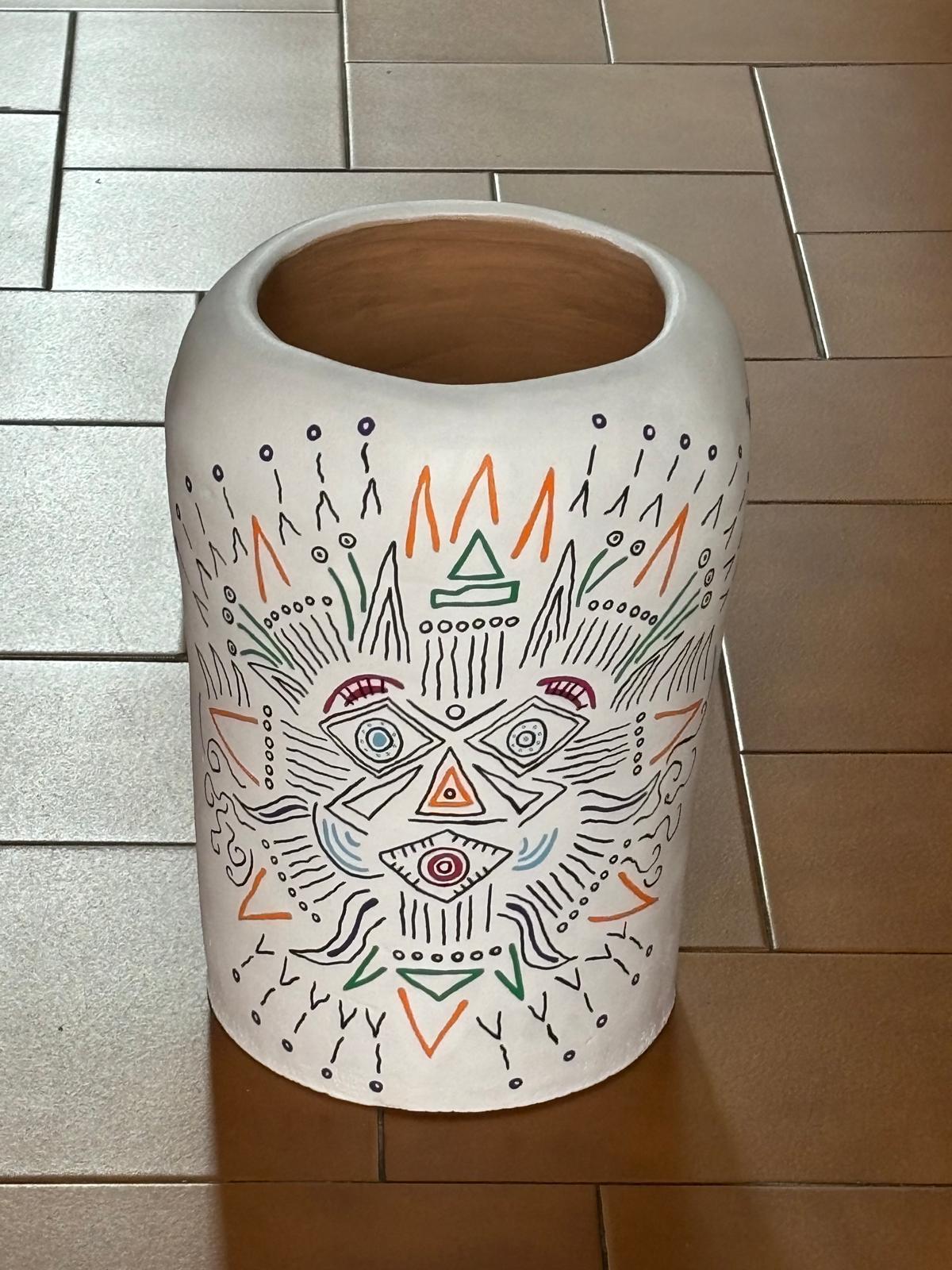 Vaso in terracotta della collezione Vasi diVisi di Alessandro Mendini In condizioni ottime in vendita a Milan, Italy
