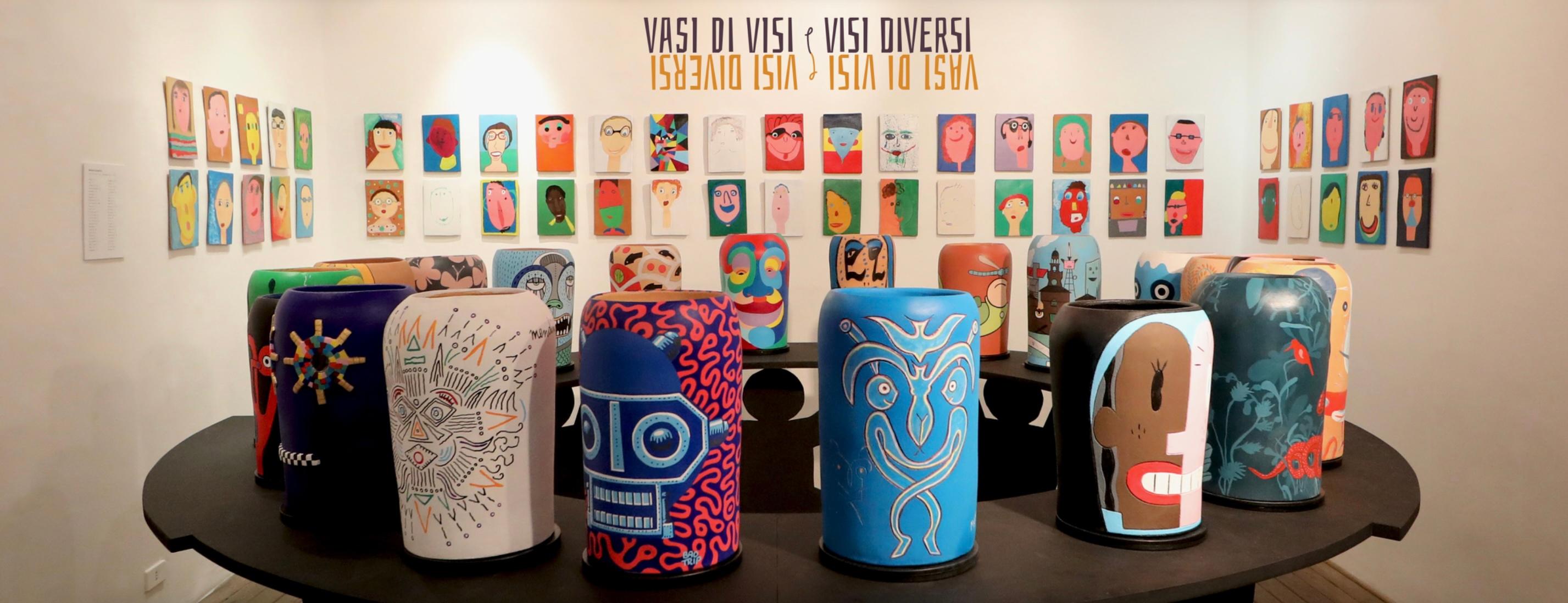 Vase en terre cuite de la collection Vasi diVisi par Elena Salmistraro en vente 1