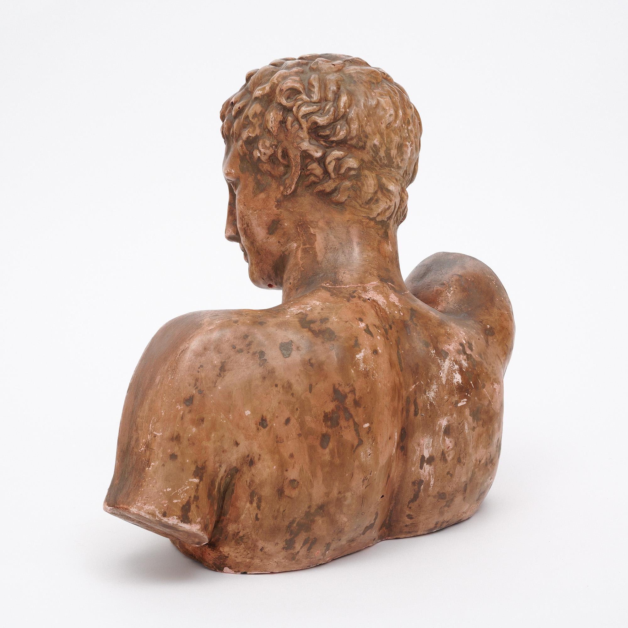 Busto di Hermes francese d'epoca in terracotta in vendita 1