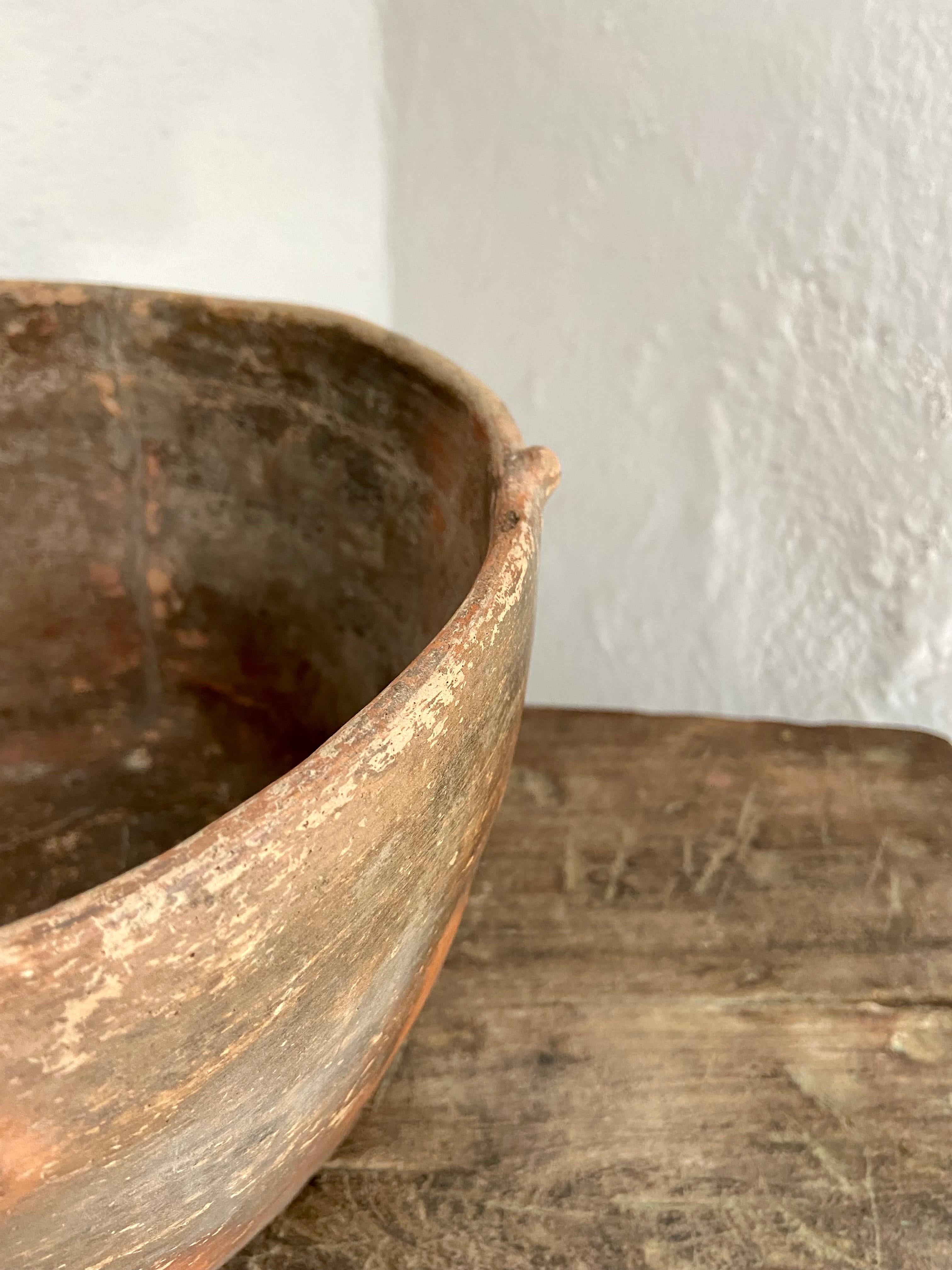 Rustic Terracotta Water Bowl from Mexico, Circa 1950´s For Sale