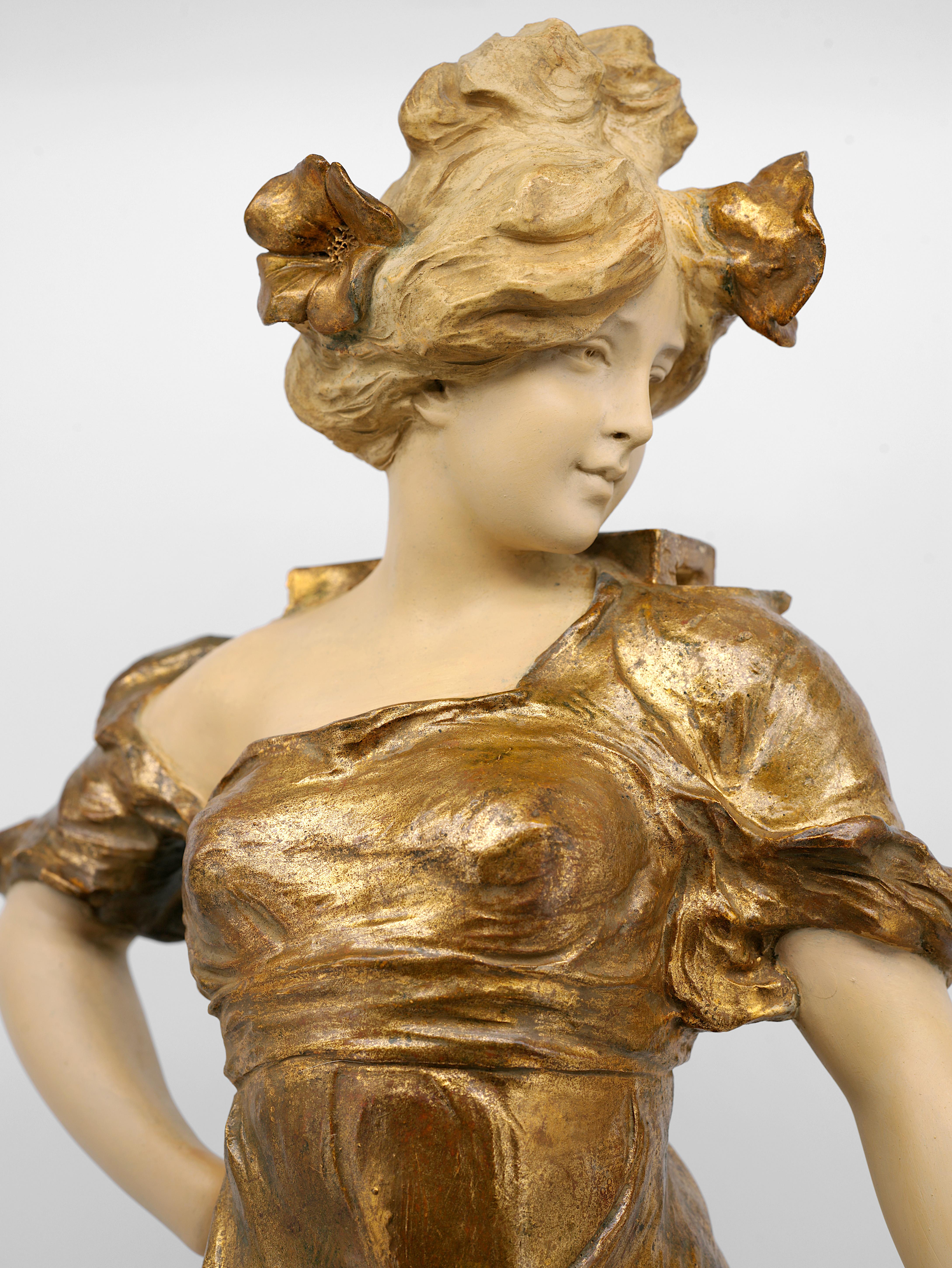 Policromo Scultura in terracotta con portatore d'acqua, 1890 ca. in vendita