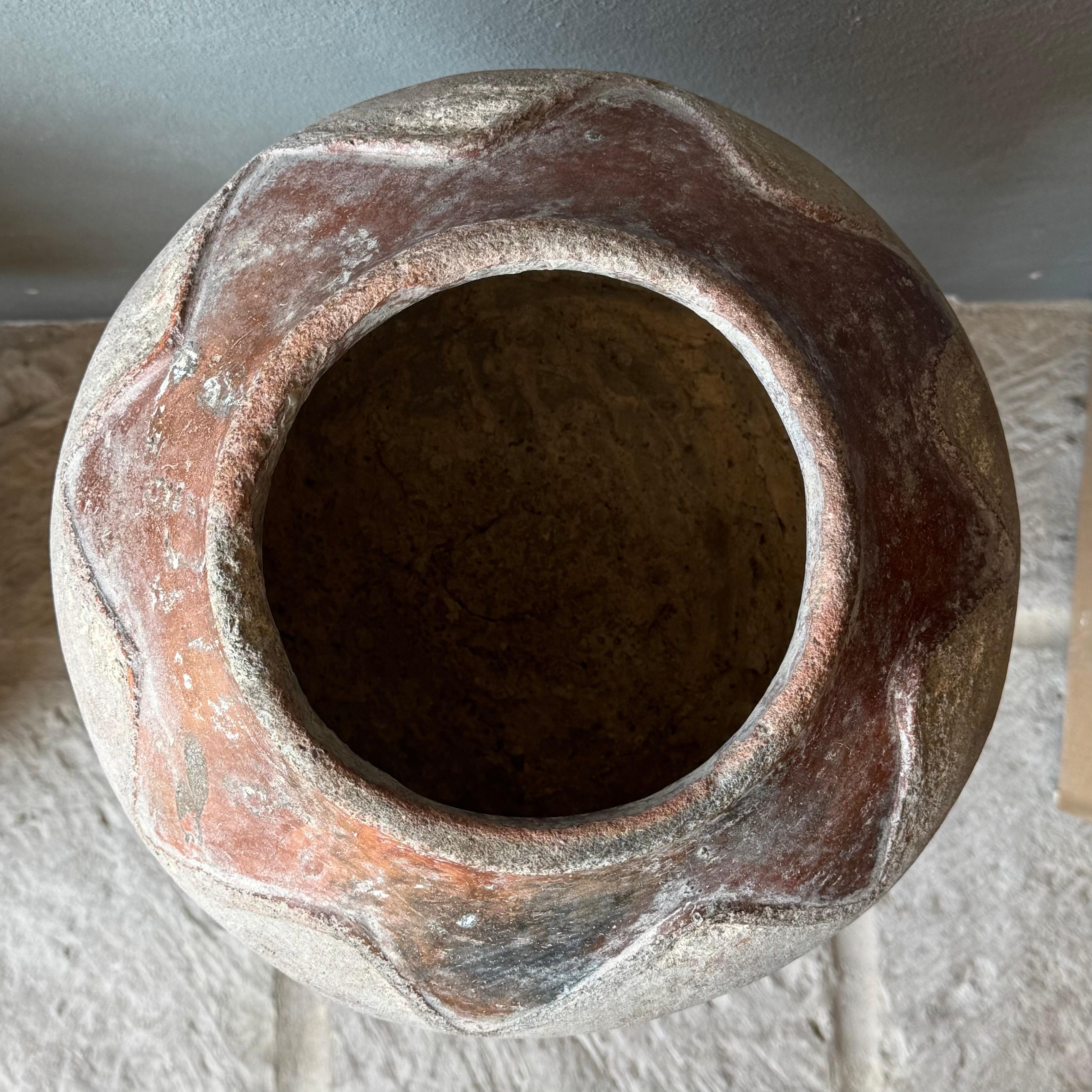 Jarre à eau en terre cuite du Mexique, vers 1950 en vente 1