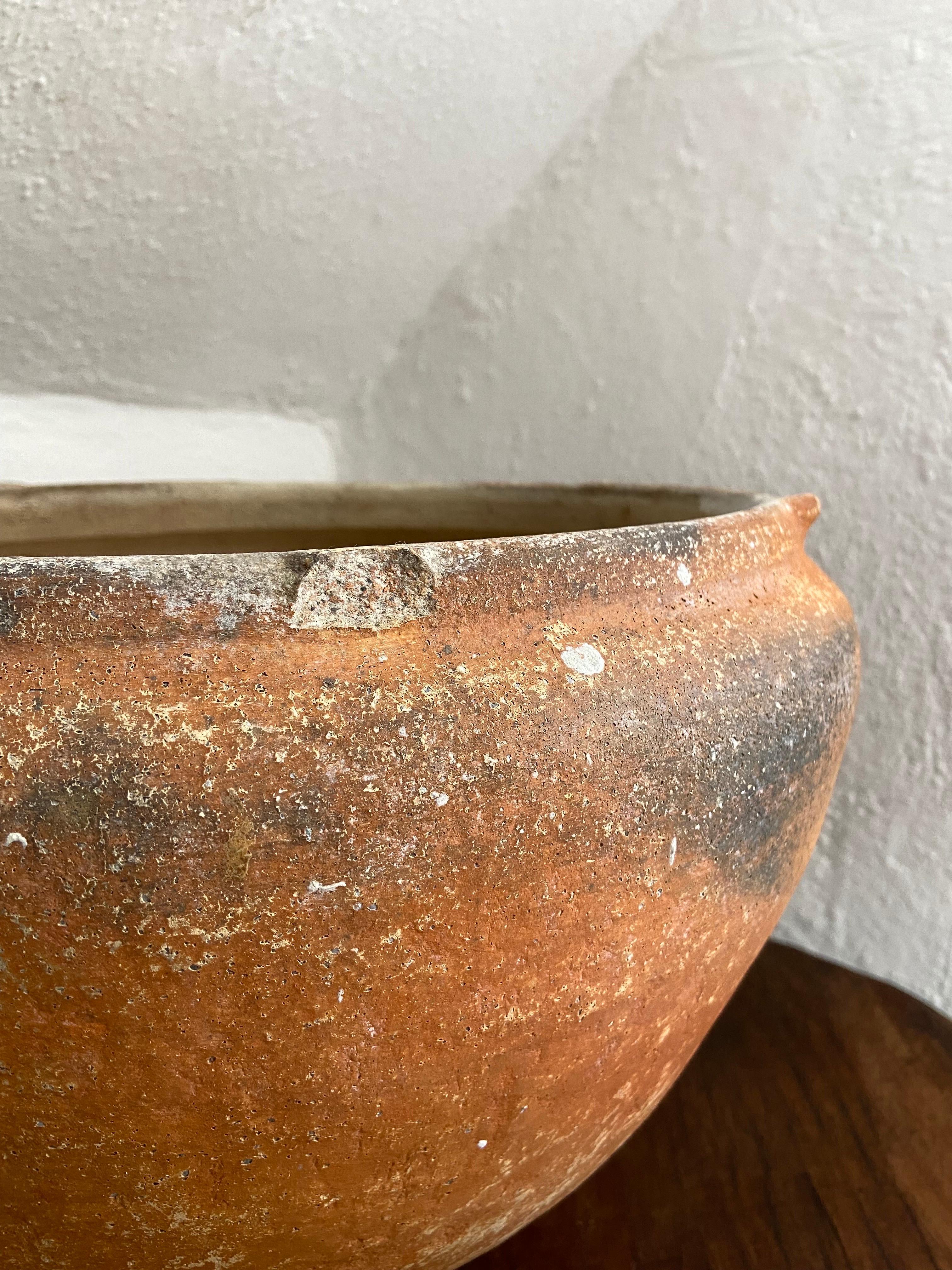 Terracotta Water Jar from Yucatan, Early 20th Century In Fair Condition In San Miguel de Allende, Guanajuato
