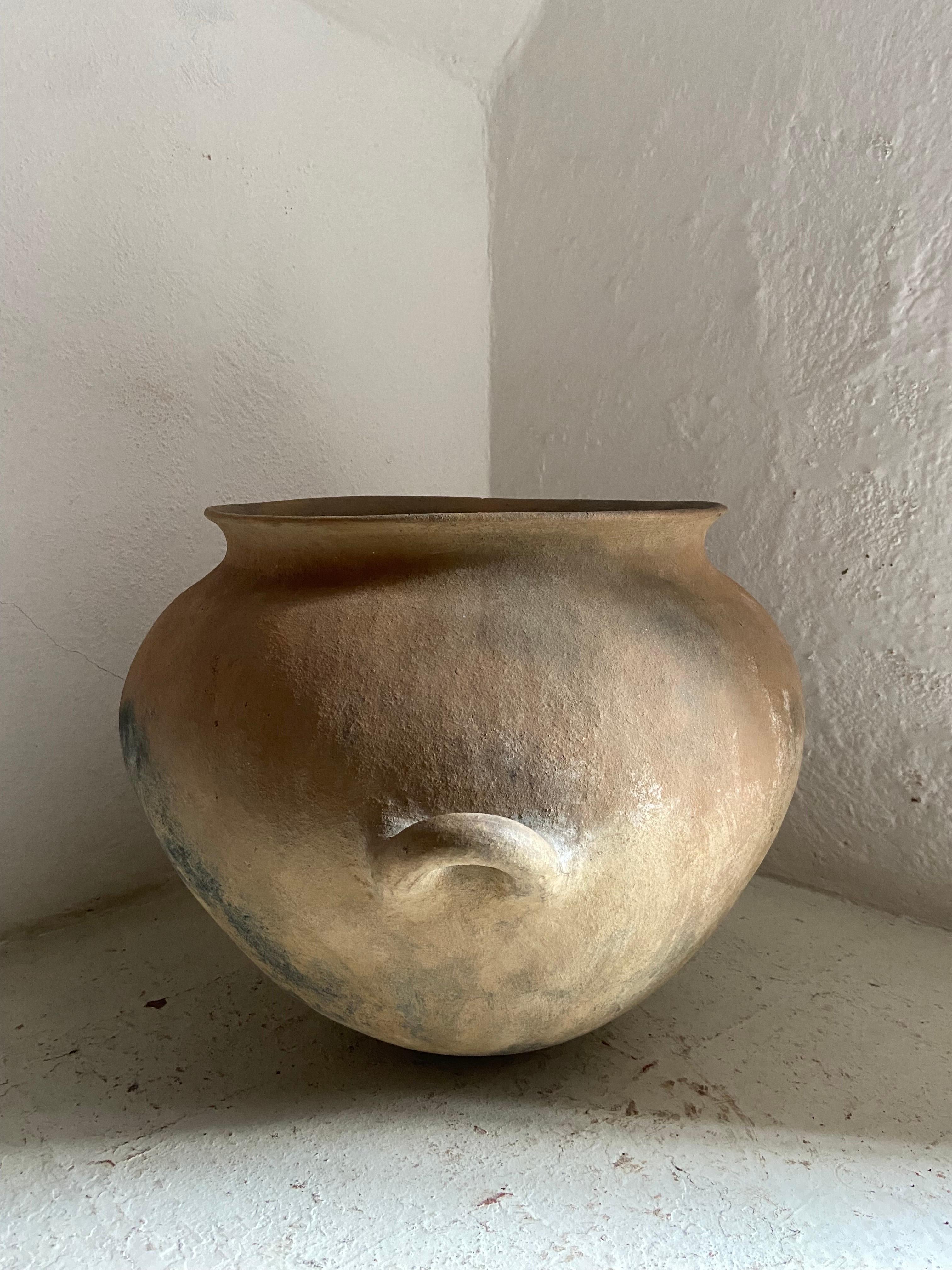 Terracotta Water Pot from Mexico, circa 1970´s In Good Condition In San Miguel de Allende, Guanajuato