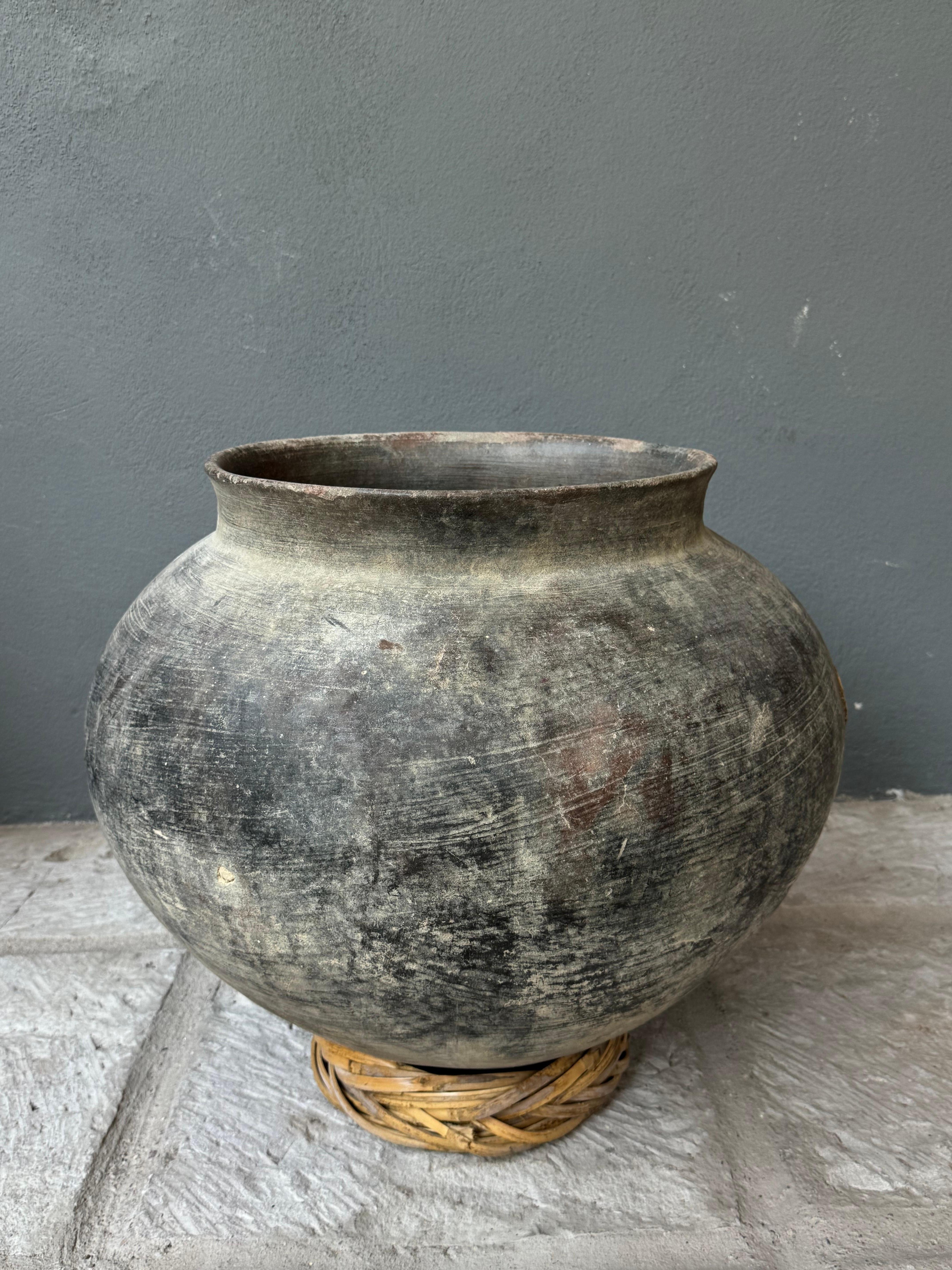 Vasija de Terracota para Agua de la Región Mixteca de Oaxaca, México, Circa 1940's mediados del siglo XX