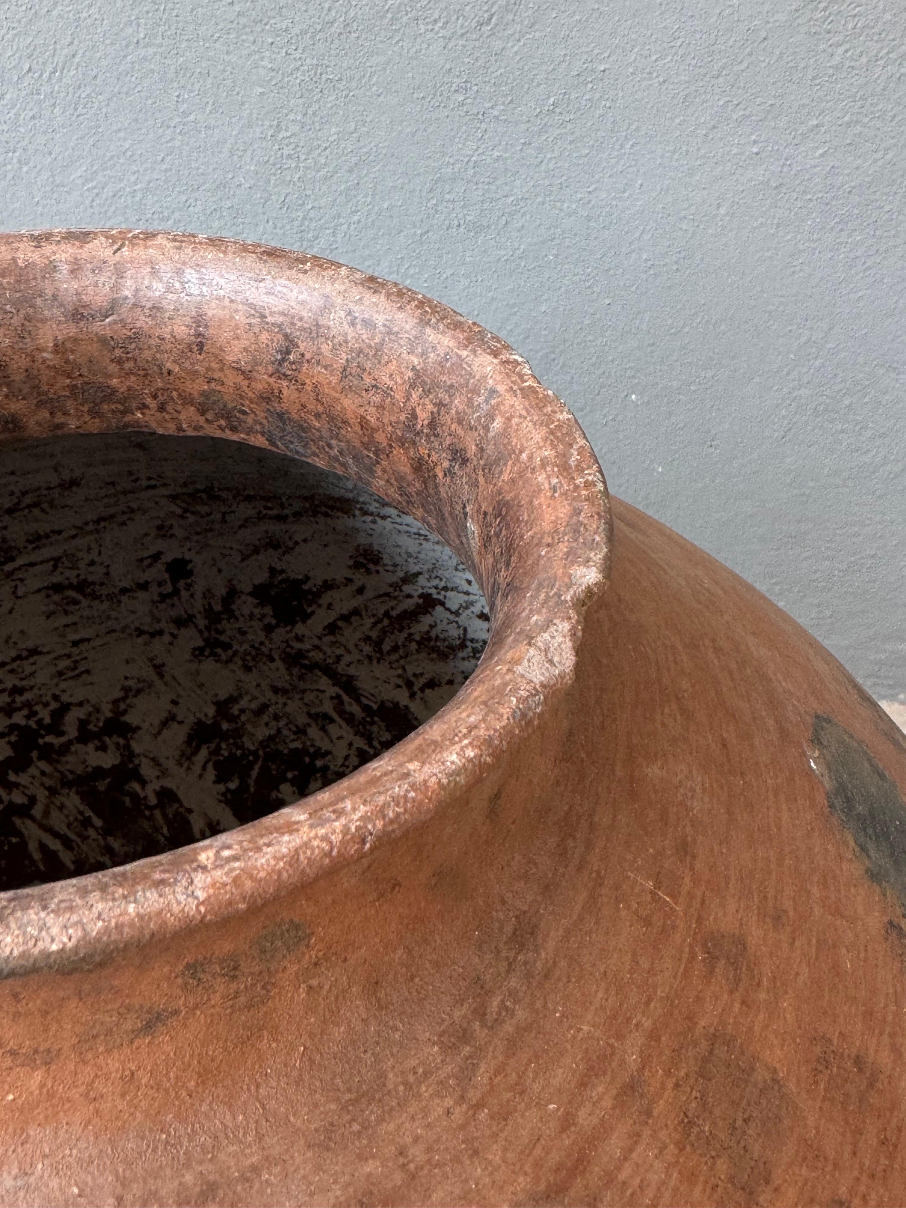 Vaso d'acqua in terracotta della regione Mixteca di Oaxaca, Messico, circa 1960 3