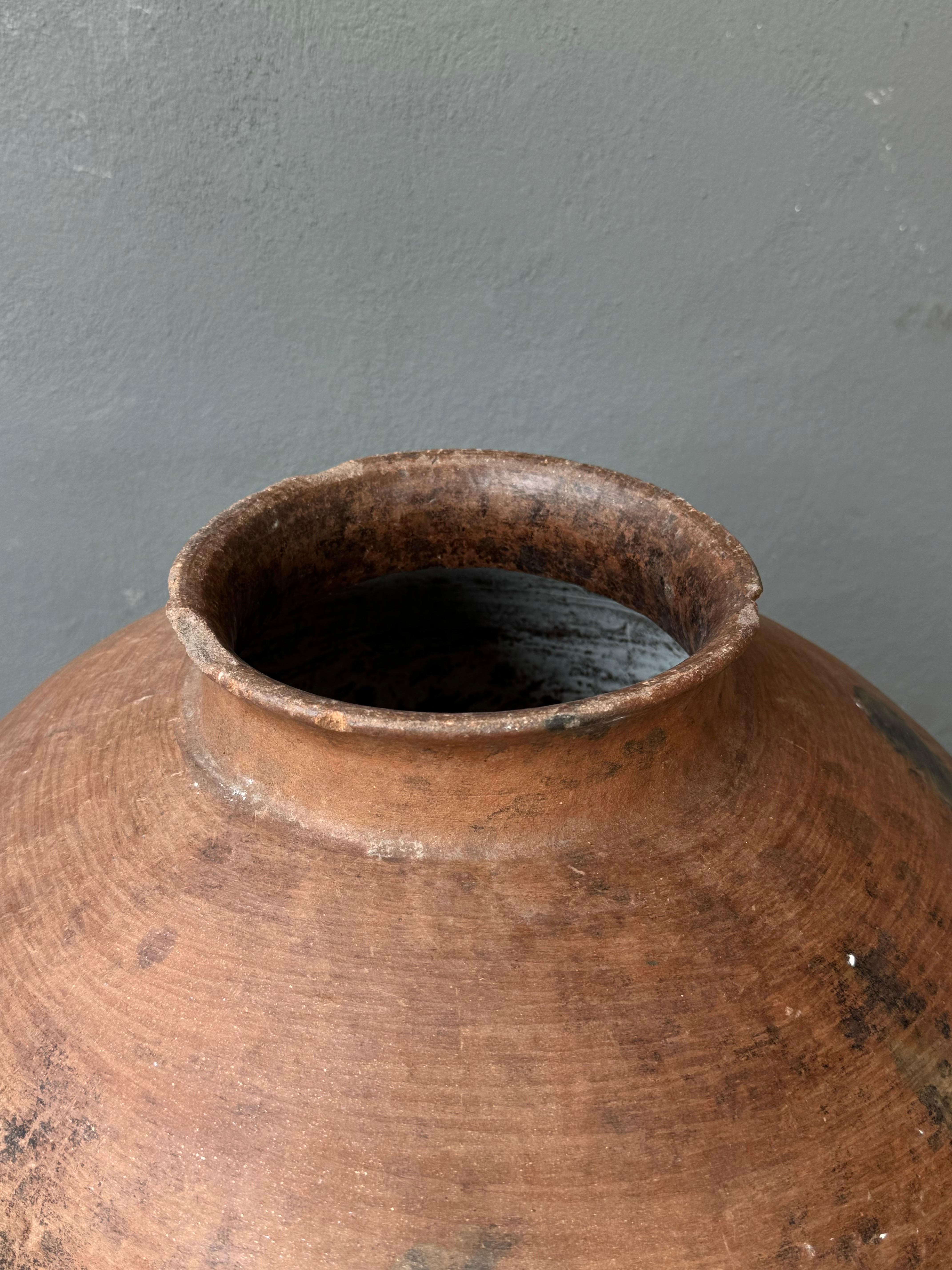 Ceramica Vaso d'acqua in terracotta della regione Mixteca di Oaxaca, Messico, circa 1960