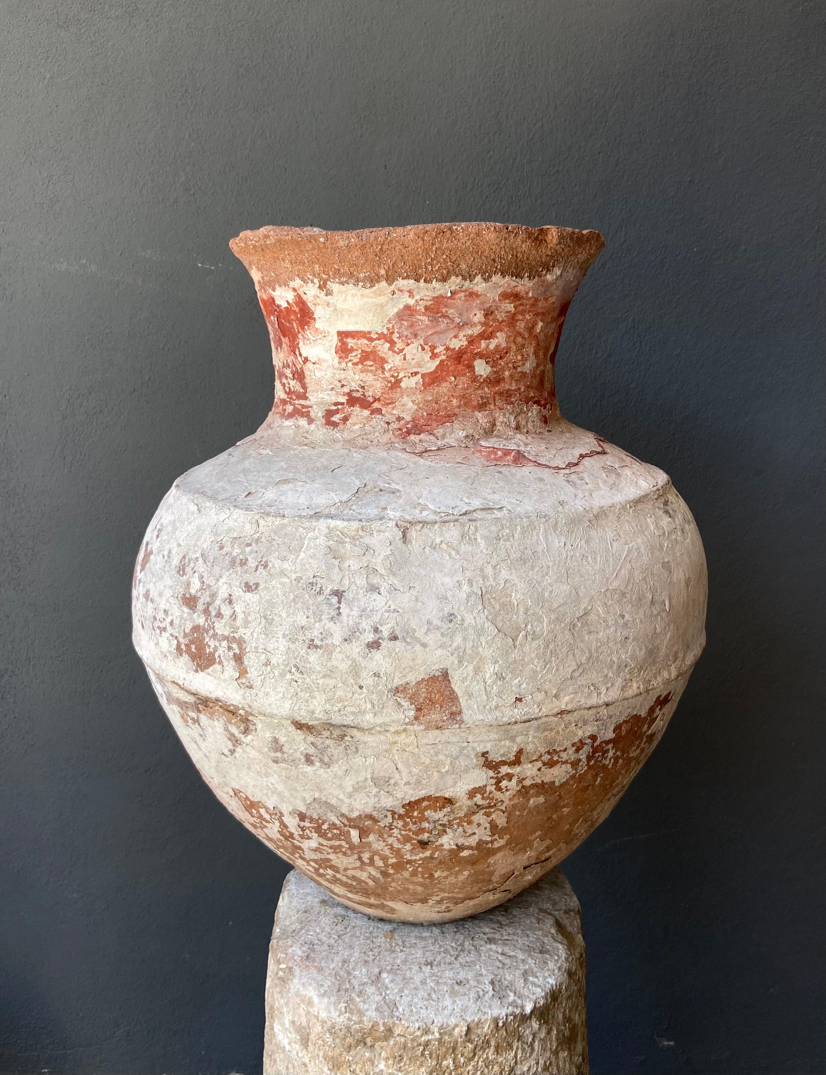 Terracotta Water Vessel by Artefakto In New Condition For Sale In Geneve, CH