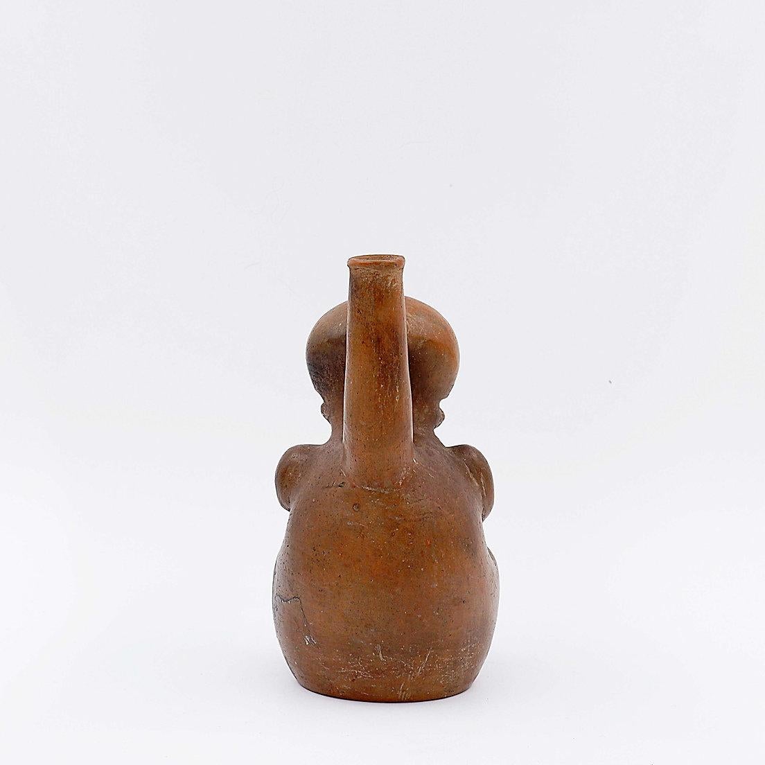 Vaso fischiante in terracotta - Cultura Chorrera - Ecuador in vendita 4