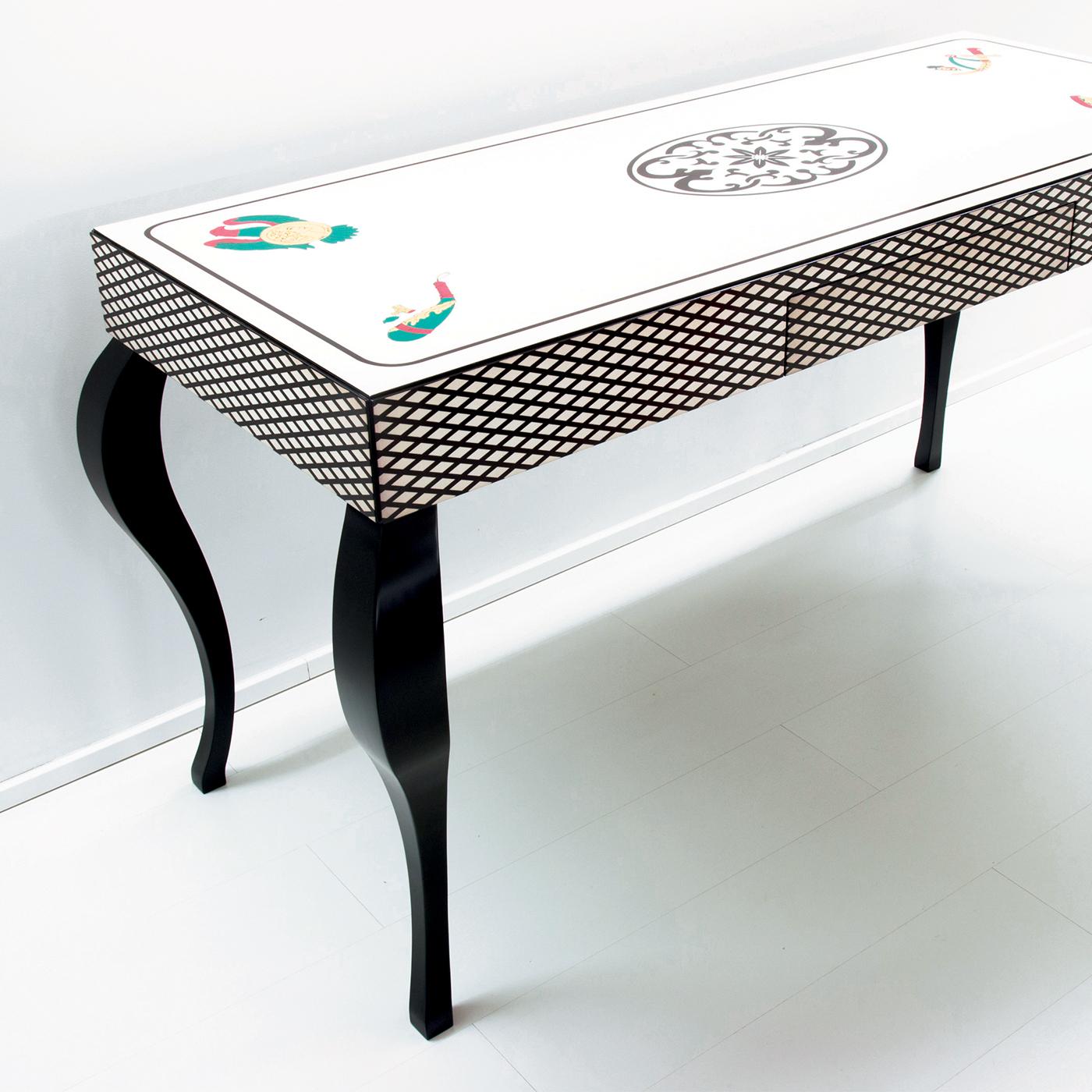 Italian Terramia Console