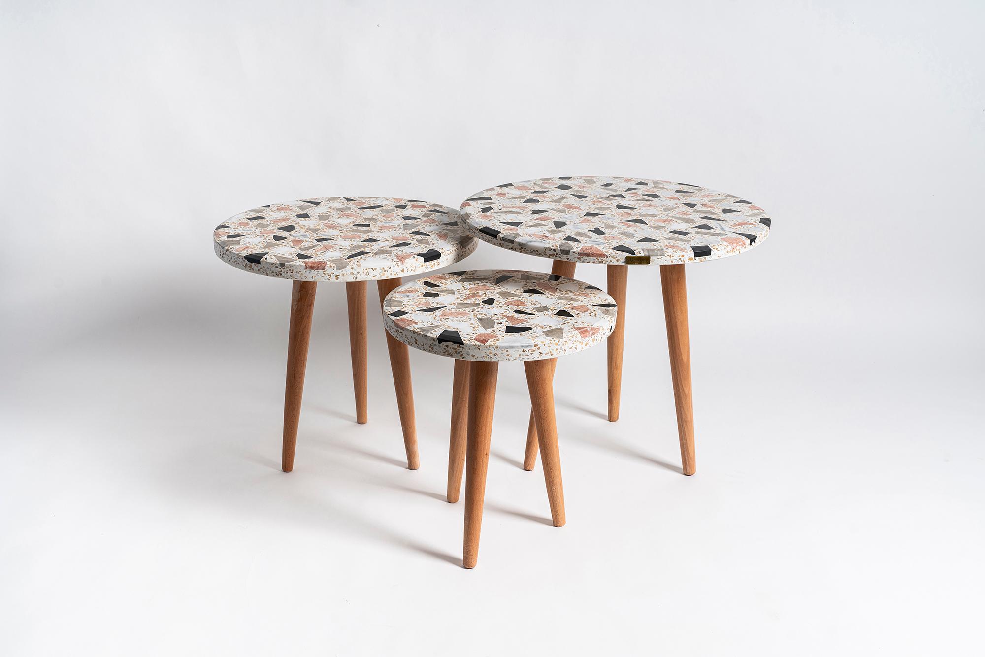 Terrazzo-Nesting Tables Giulia (Handgefertigt) im Angebot