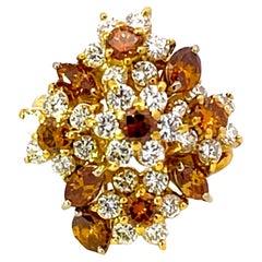 Terrel und Zimmelman Natürlicher Fancy Vivid Diamond-Cluster-Ring aus 18 Karat Gelbgold