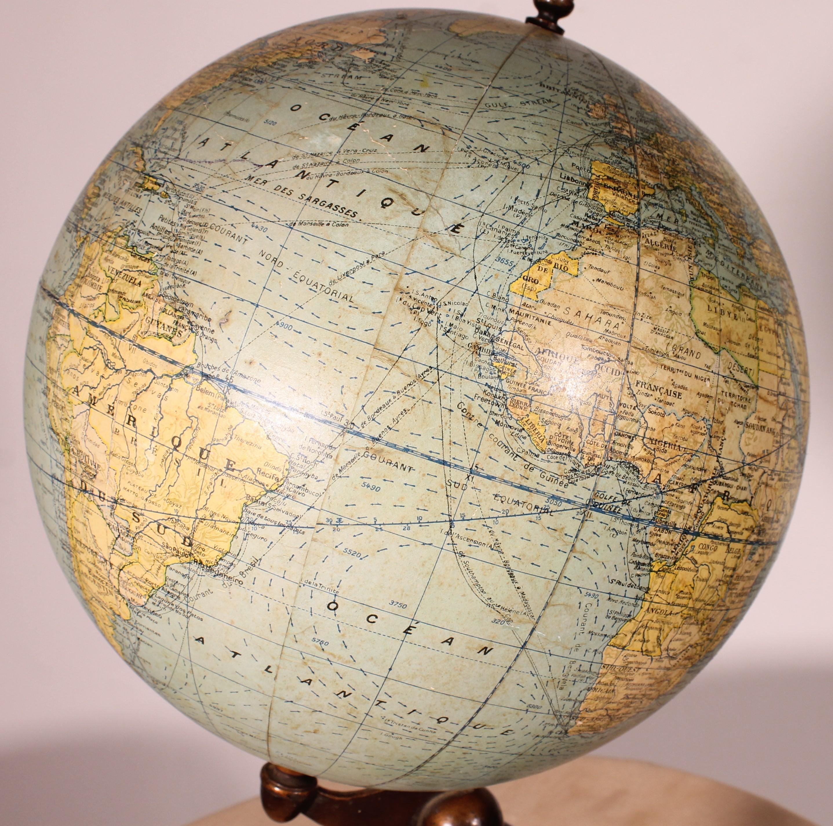Terrestrial Globe By G. Thomas Paris In Good Condition For Sale In Brussels, Brussels