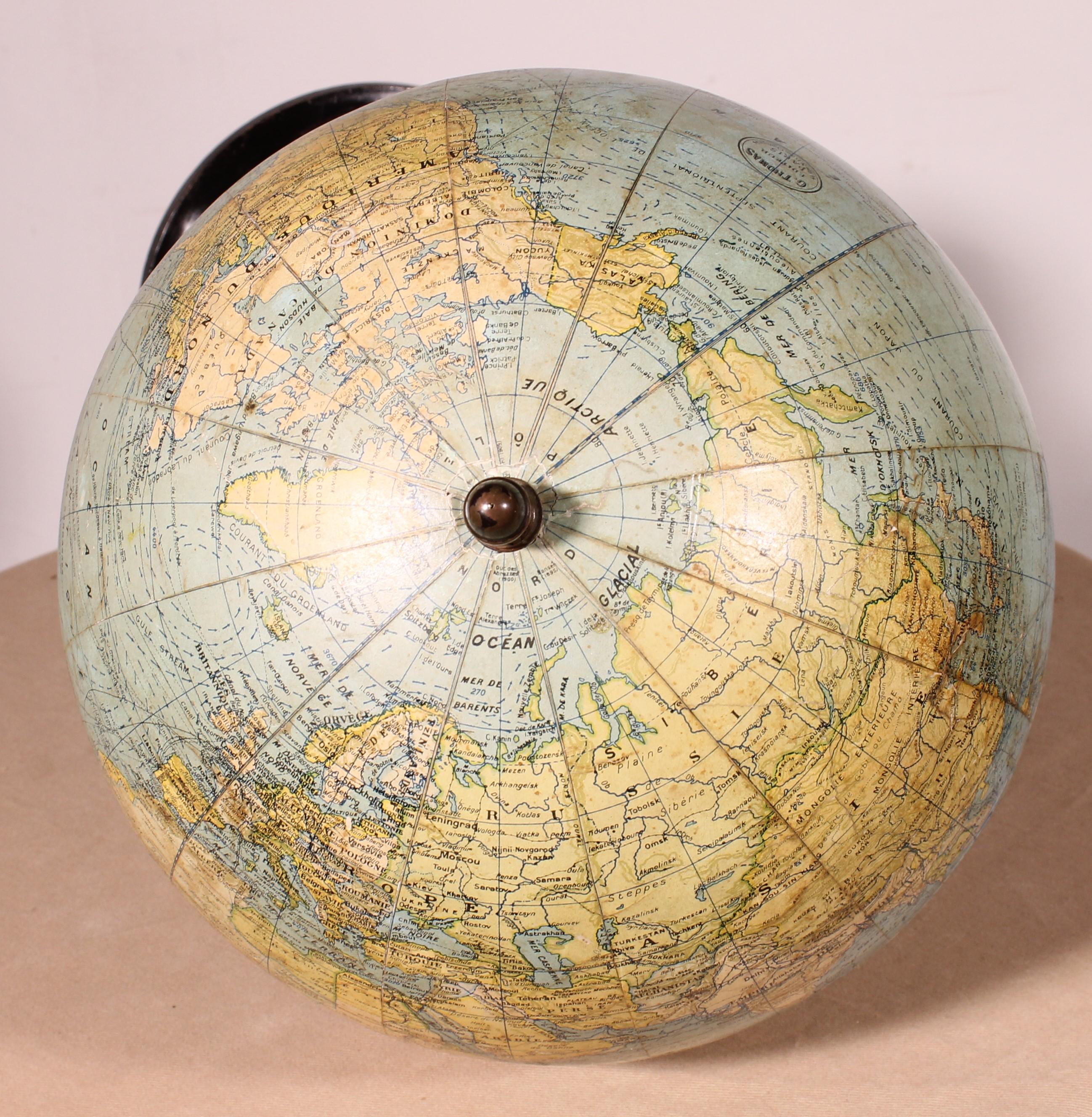 Globe terrestre par G. Thomas Paris en vente 2