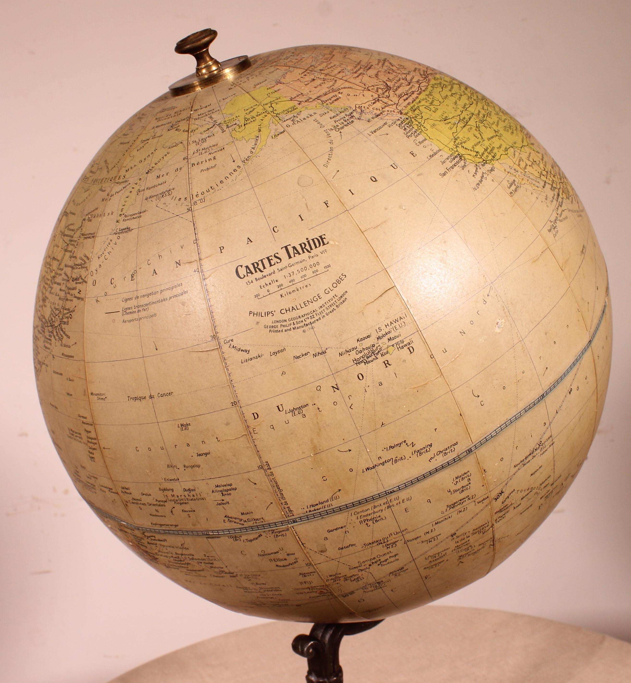 Terrestrial Globe By Philips In Good Condition For Sale In Brussels, Brussels
