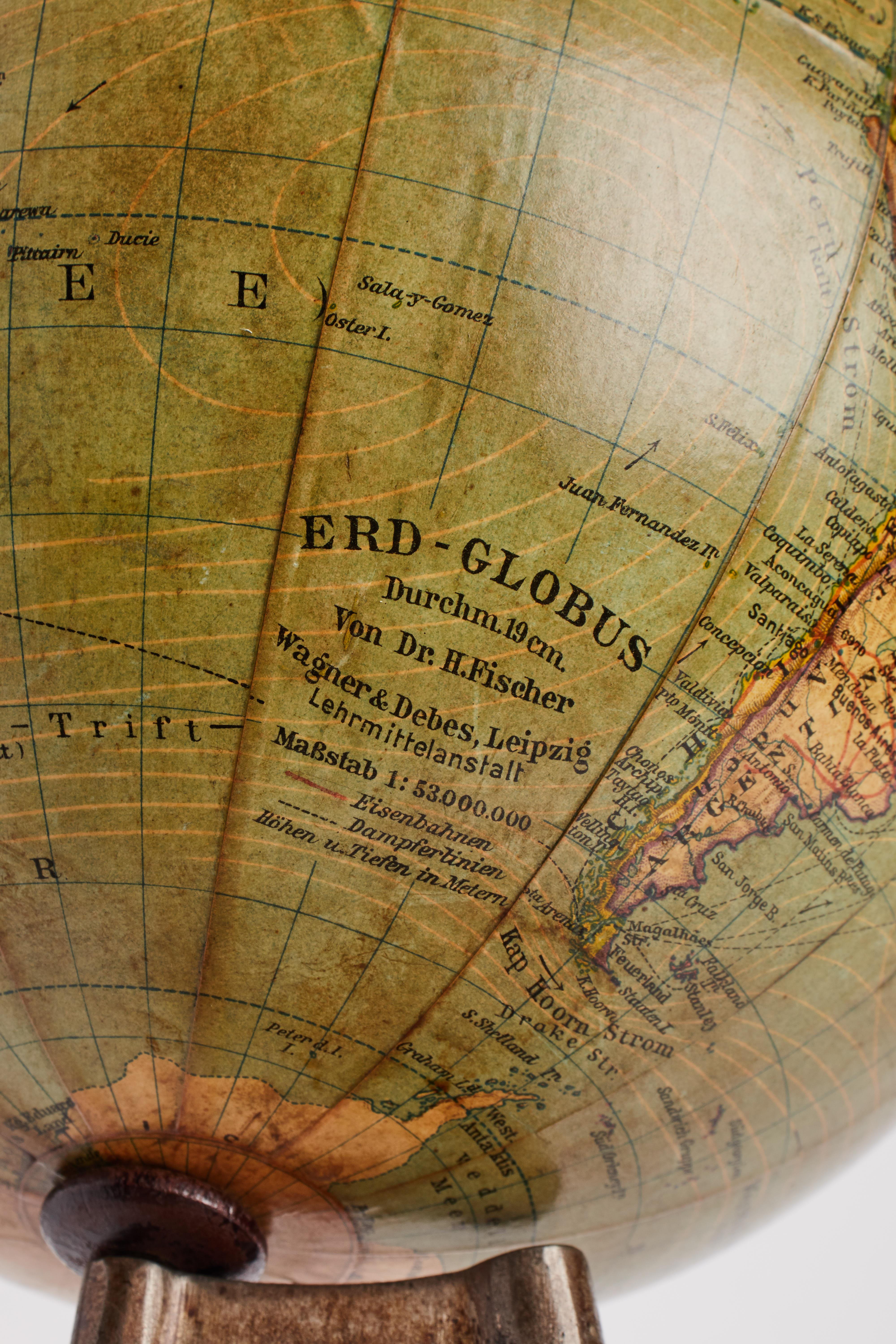 20th Century Terrestrial globe edit by Wagner & Debes, Germany 1900.  For Sale