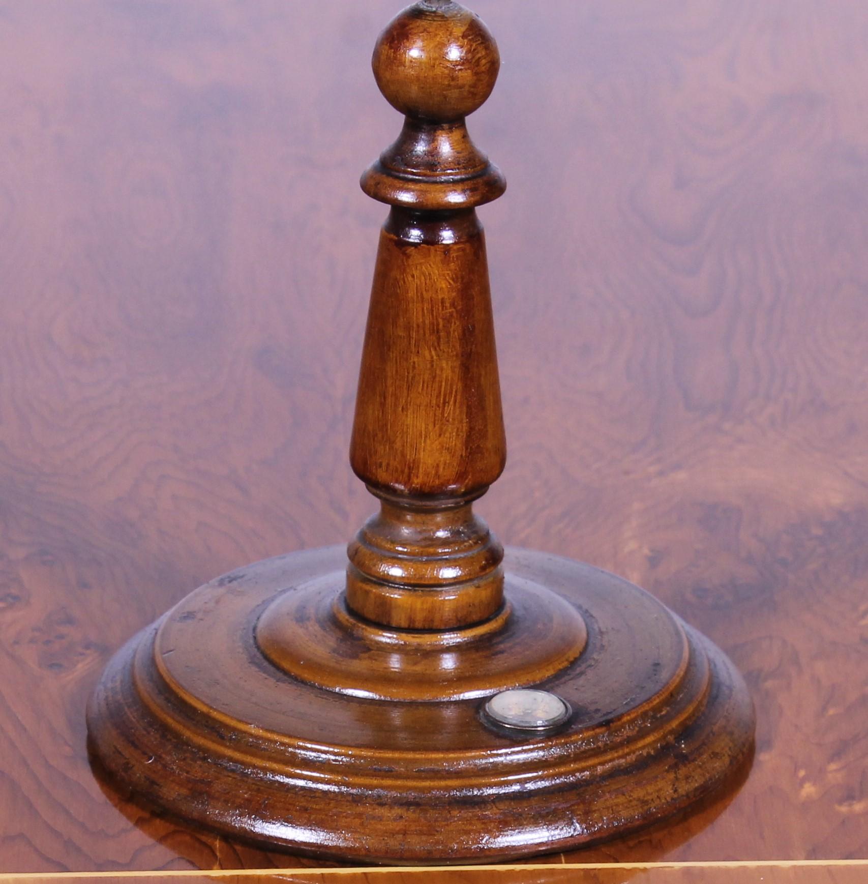 Mouvement esthétique Globe terrestre Erd globus - 19e siècle en vente