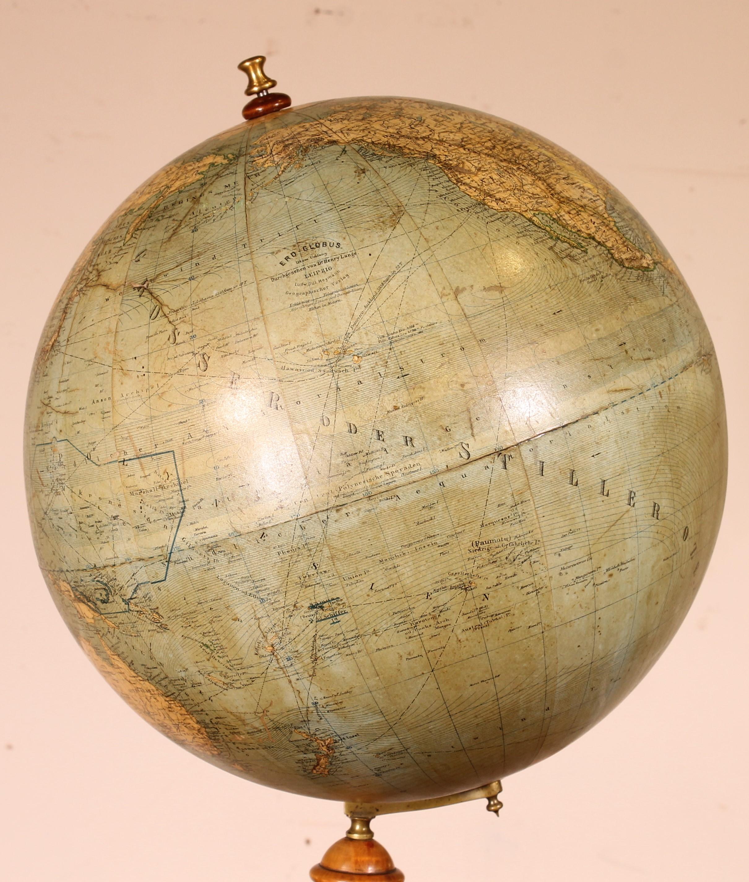 Terrestrial Globe Erd Globus aus dem 19. Jahrhundert (Deutsch) im Angebot