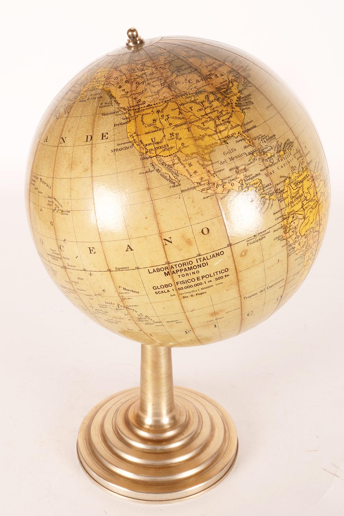 Terrestrial globe, Italy 1940.  For Sale 6
