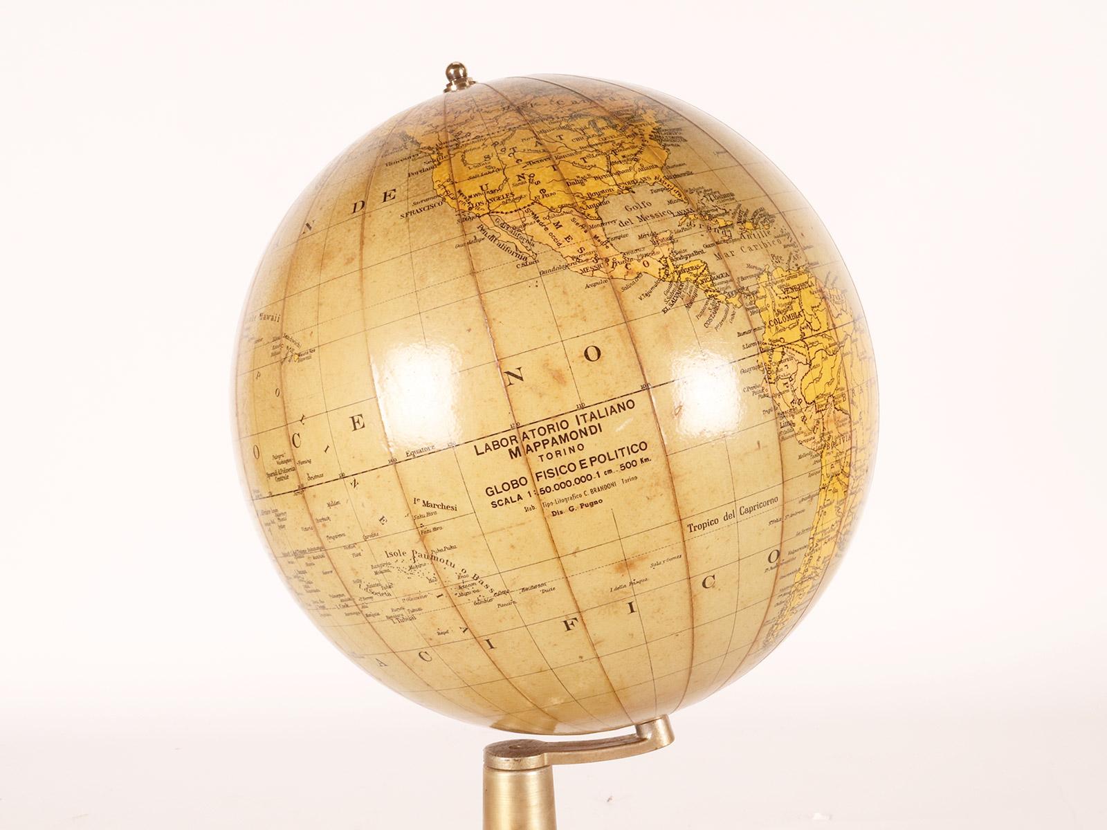 Italian Terrestrial globe, Italy 1940.  For Sale