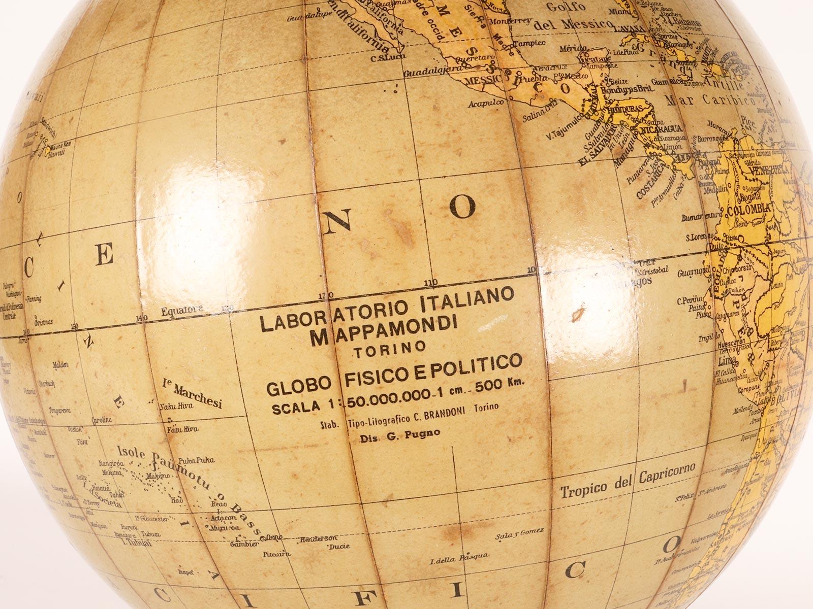 Terrestrial globe, Italy 1940.  For Sale 2