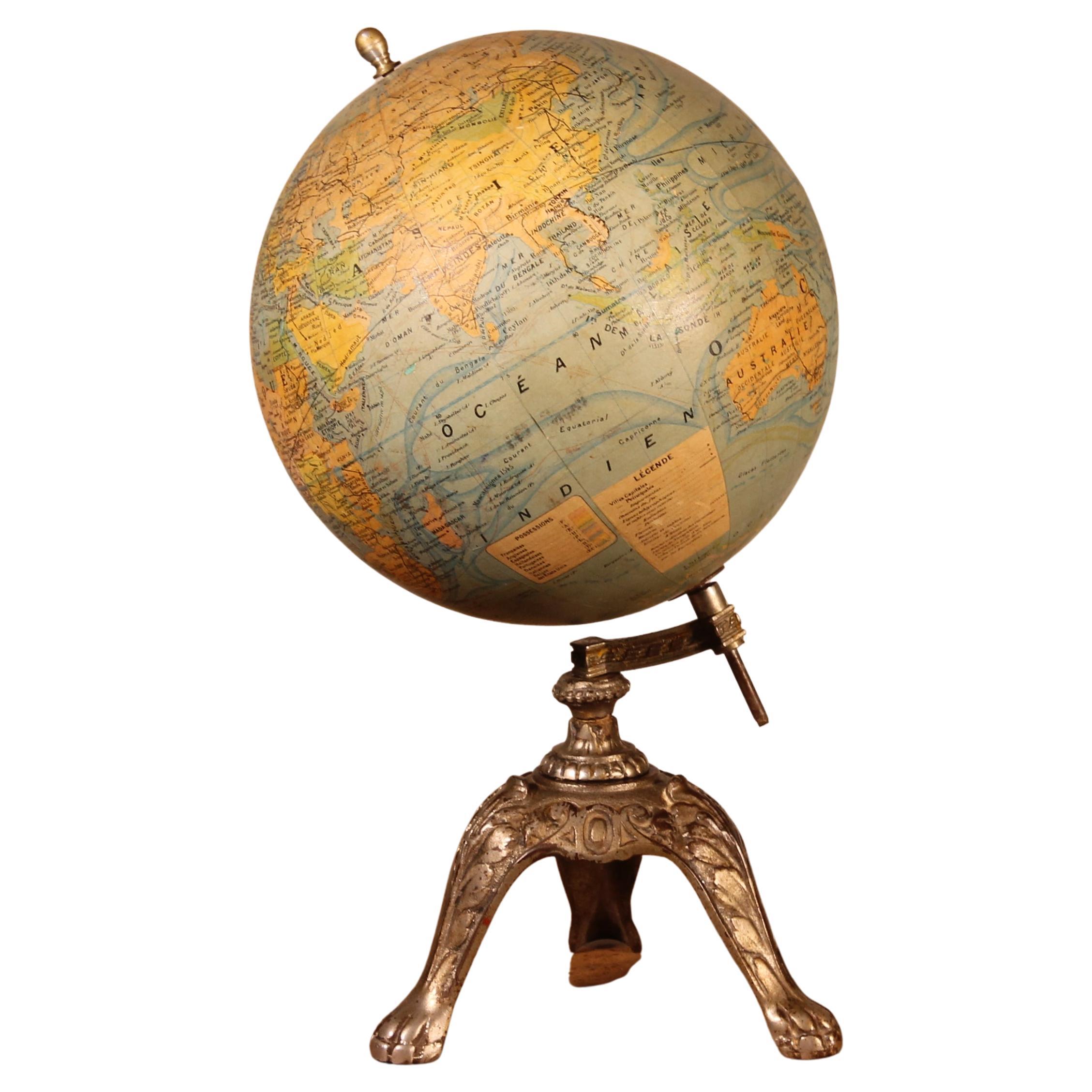 Lesser & Pavey LP44776 Vintage Rotating Gold and Blue World Globe With Metal for for sale online 