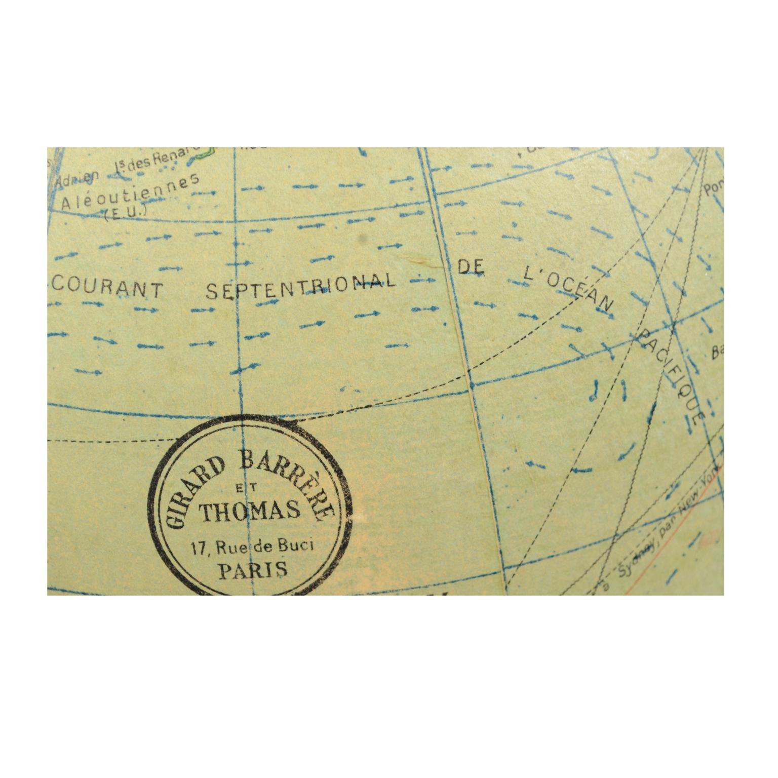 Globe terrestre ancien publié dans les années 1940 par Girard Barrre et Thomas, Paris en vente 10