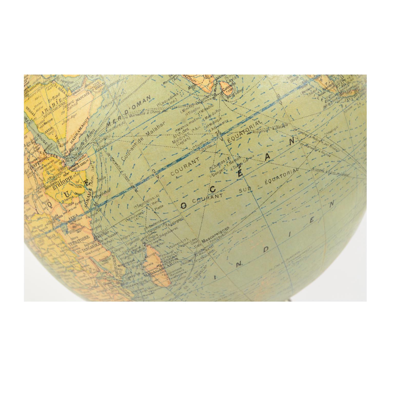 Wood Antique Terrestrial Globe Published in 1940s by Girard Barrère et Thomas, Paris For Sale