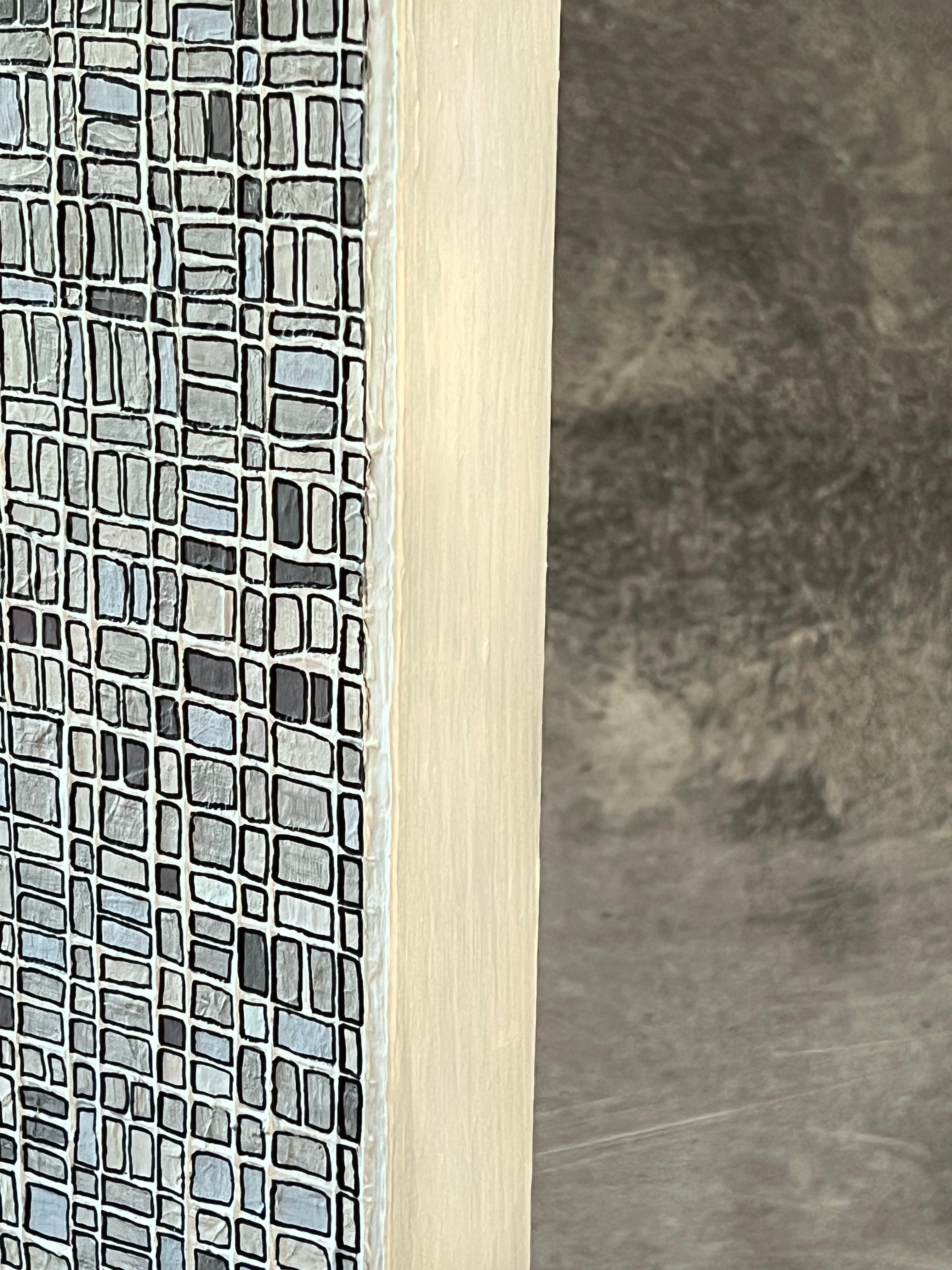 <p>Artist Comments<br />Organic shapes create a linear wall, with dark elements concentrated at the top. Shades of cool gray, white, and black blend into a neutral composition. The structured repetition of the grid produces a balanced and calming