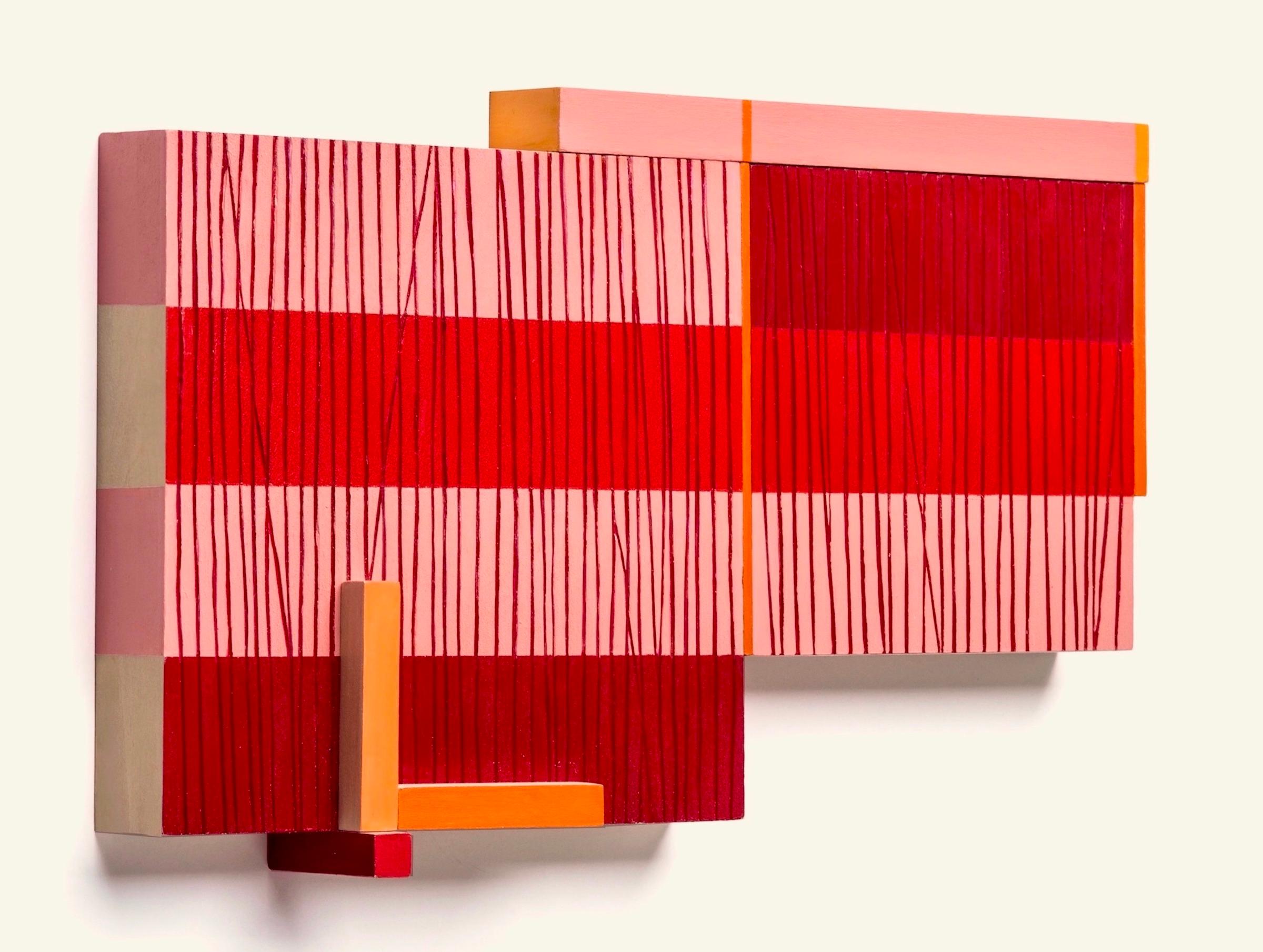 Be Mine – Abstrakte Wandskulptur – rot, rosa, orange, minimalistisch, mcm, kühn – Sculpture von Terri Fridkin