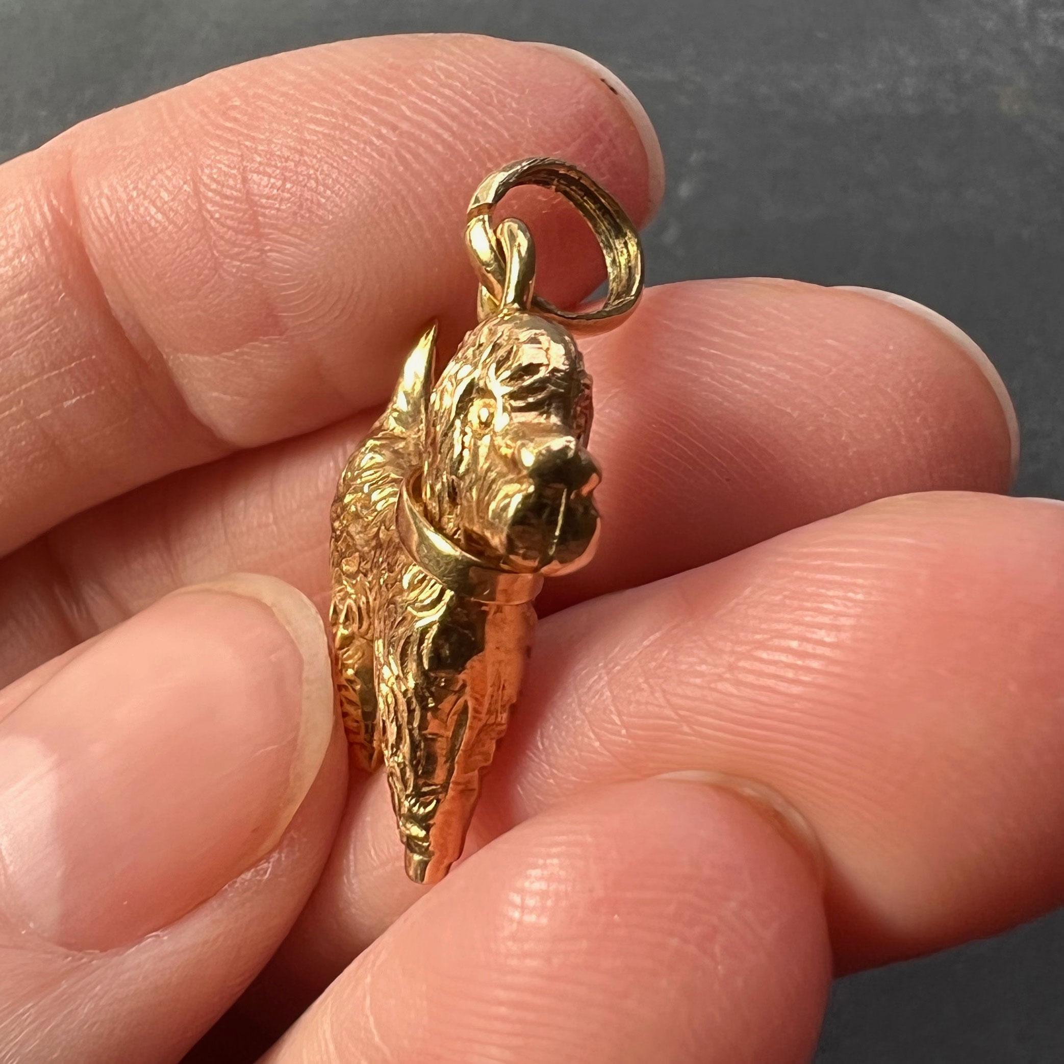 Terrier Dog 18K Yellow Gold Charm Pendant In Good Condition In London, GB