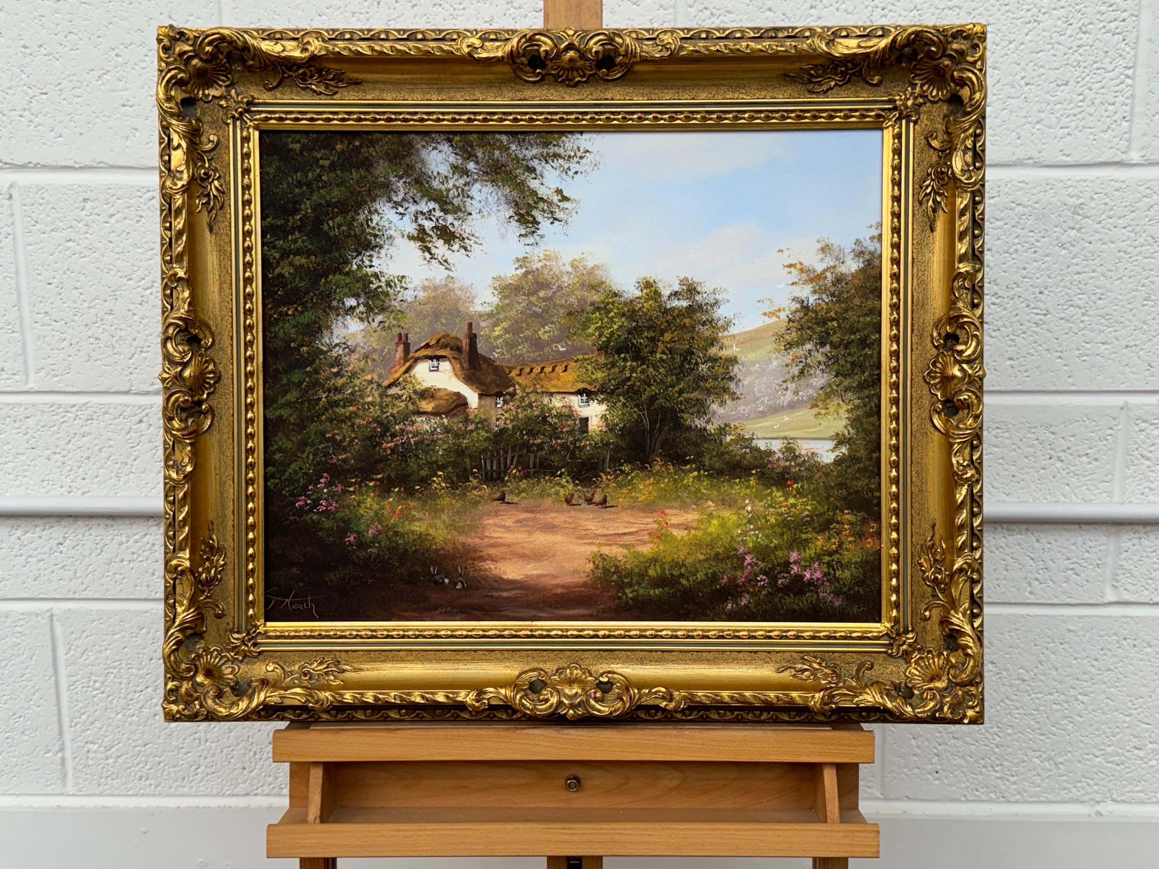 Cottage dans un jardin luxuriant avec des poules dans la campagne anglaise par English artist - École anglaise Painting par Terry Heath
