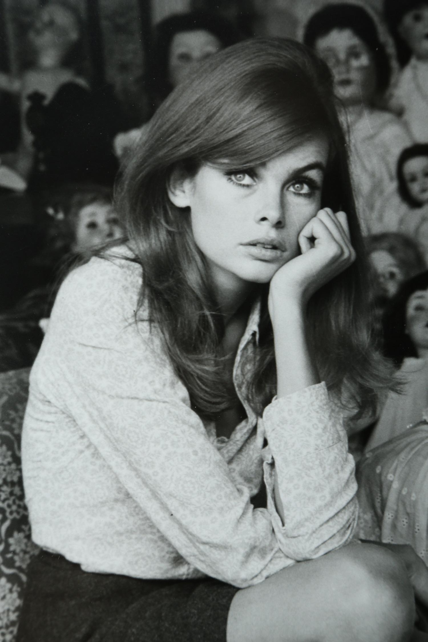 British Terry O' Neill Photograph of Jean Shrimpton in Black and White, 1964