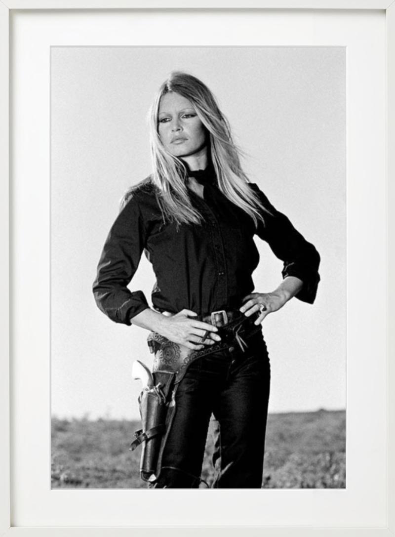Brigitte Bardot B&W – der Superstar als Rindsledermaus, Kunstfotografie, 1971 im Angebot 2