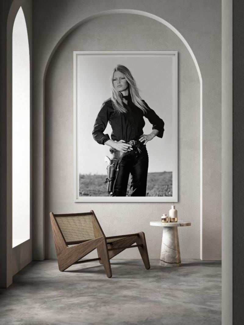 Brigitte Bardot B&W – der Superstar als Rindsledermaus, Kunstfotografie, 1971 im Angebot 3