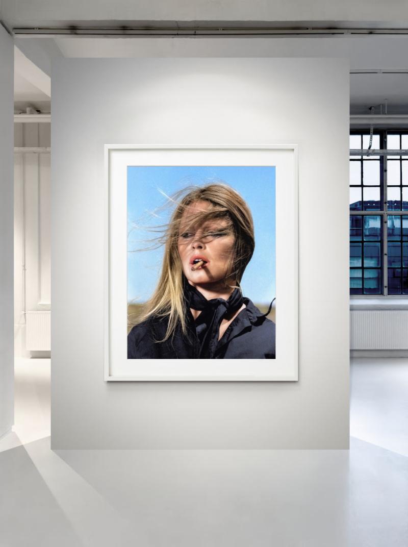 Brigitte Bardot Coloreada - la superestrella con un puro en la boca en venta 5
