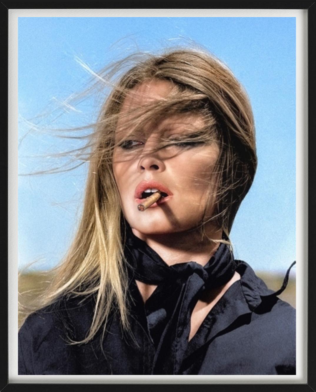 Brigitte Bardot Coloreada - la superestrella con un puro en la boca - Photograph de Terry O'Neill