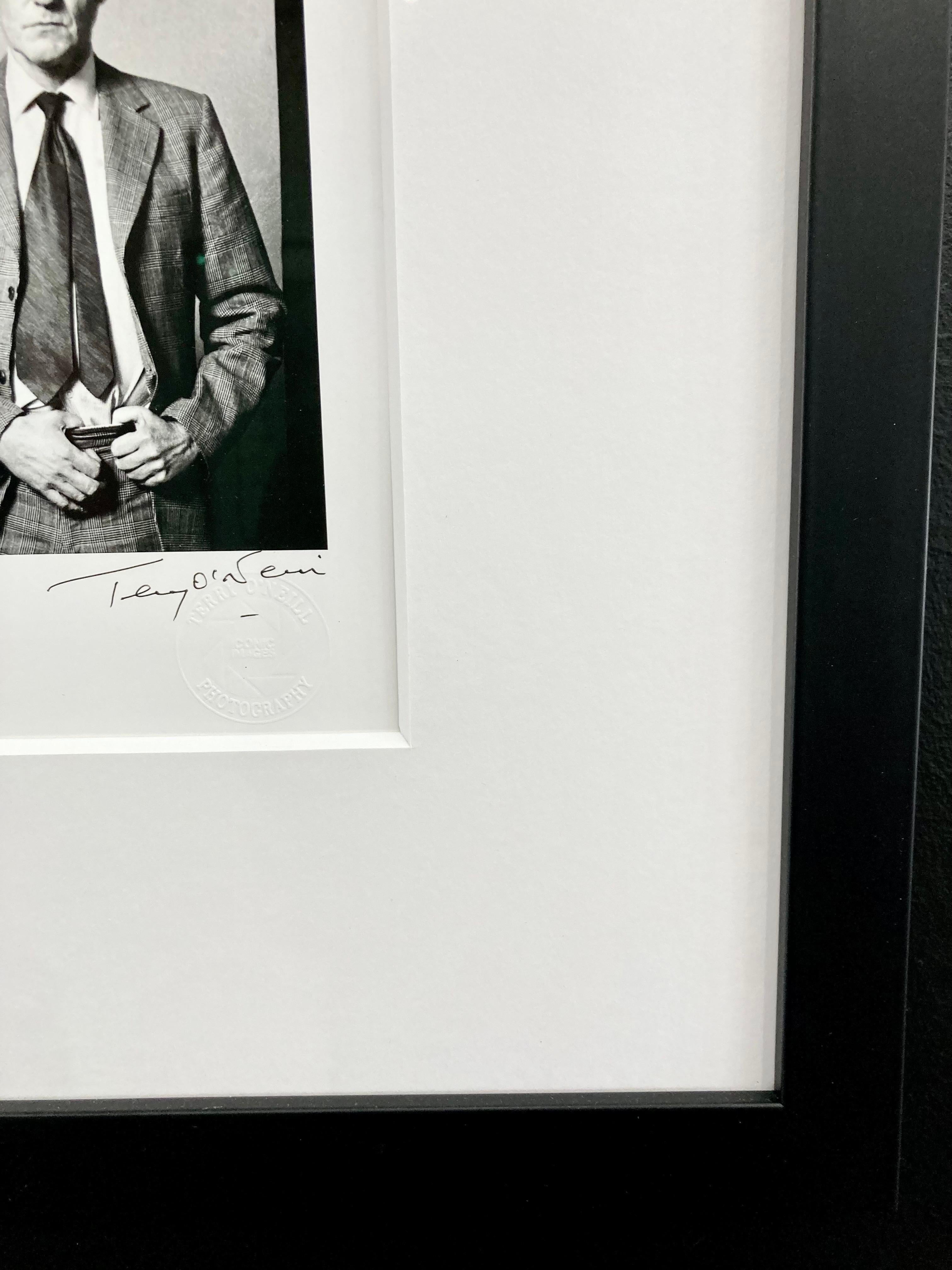 David Bowie und William Burroughs, gerahmter signierter Druck von Terry O''Neill (Fotorealismus), Photograph, von Terry O'Neill