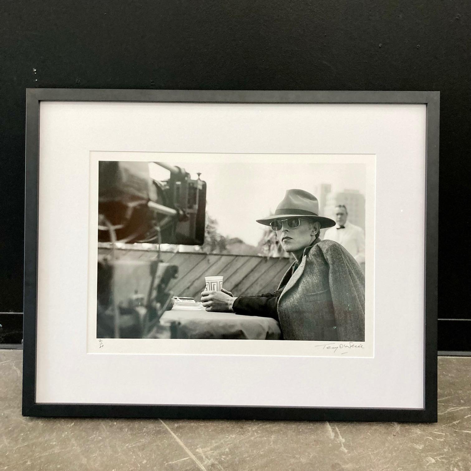 David Bowie on set 1975, framed signed print by Terry O'Neill For Sale 2