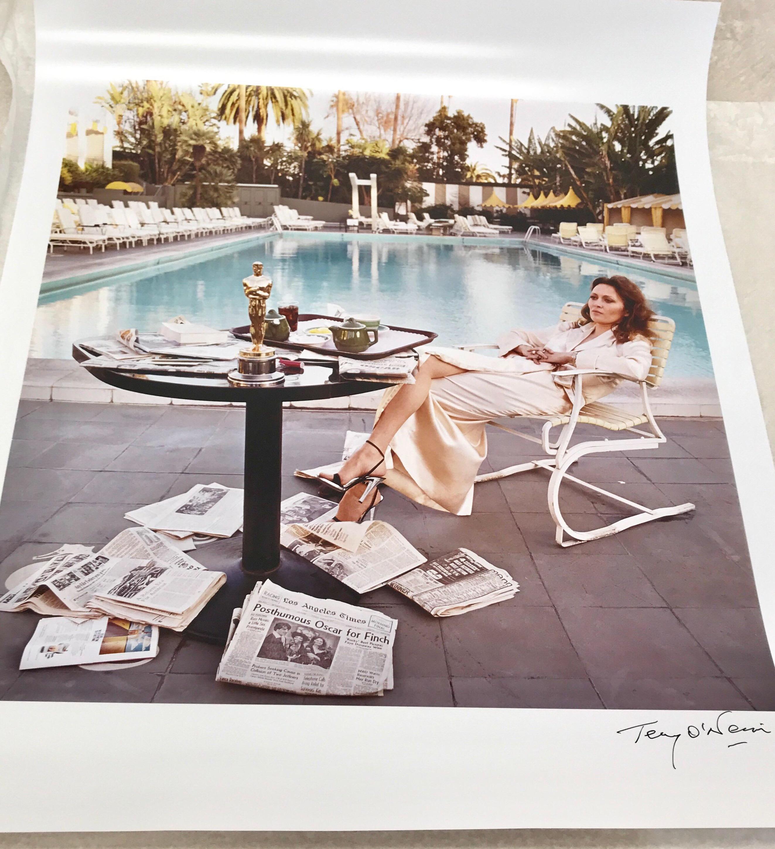 Terry O'Neill - Faye Dunaway Oscar Ennui - signed limited edition Oversize 2