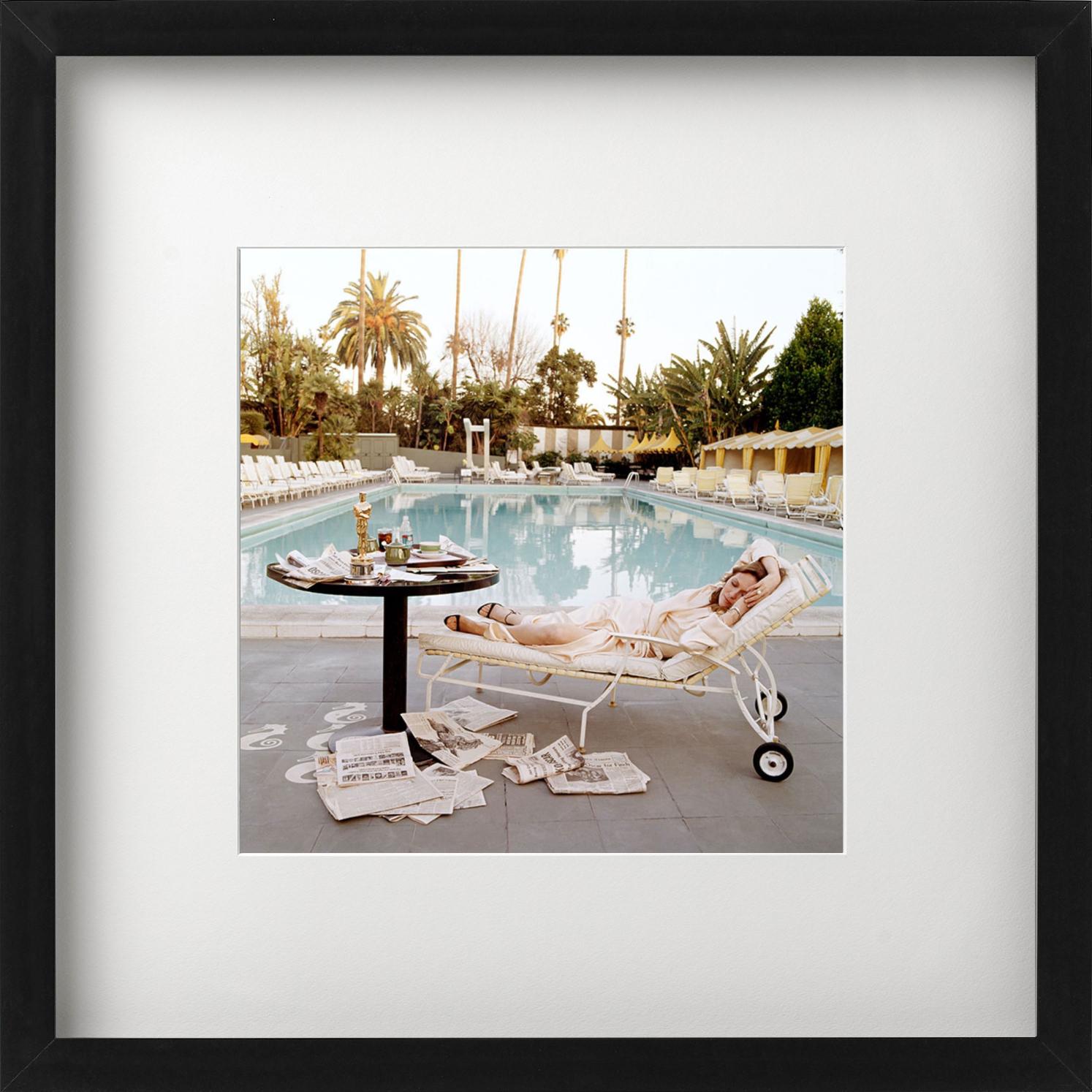 Faye Dunaway - Oscar Outtake, Resting, Los Angeles, Fine Art Photography 1977 en vente 8