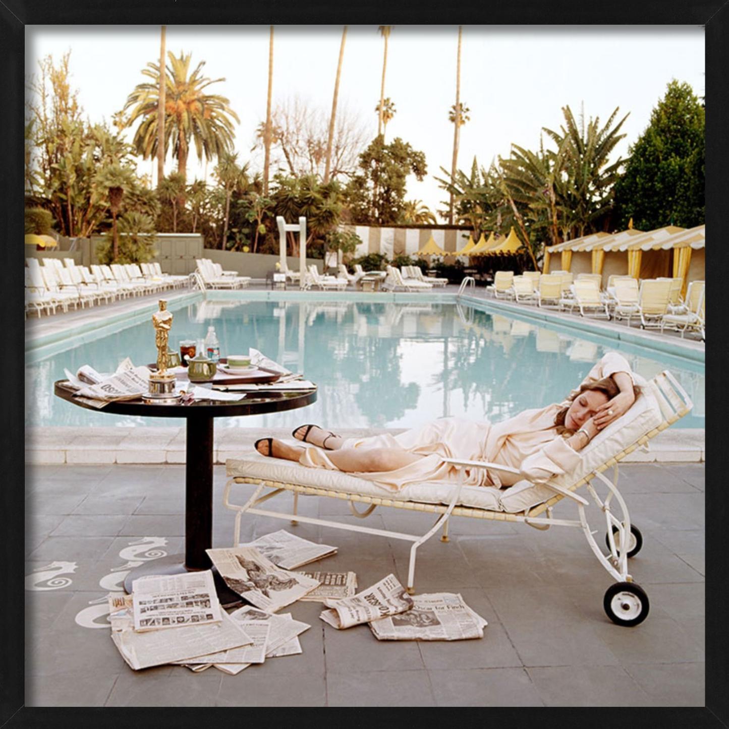 Faye Dunaway - Oscar Outtake, Resting, Los Angeles, Fine Art Photography 1977 en vente 10
