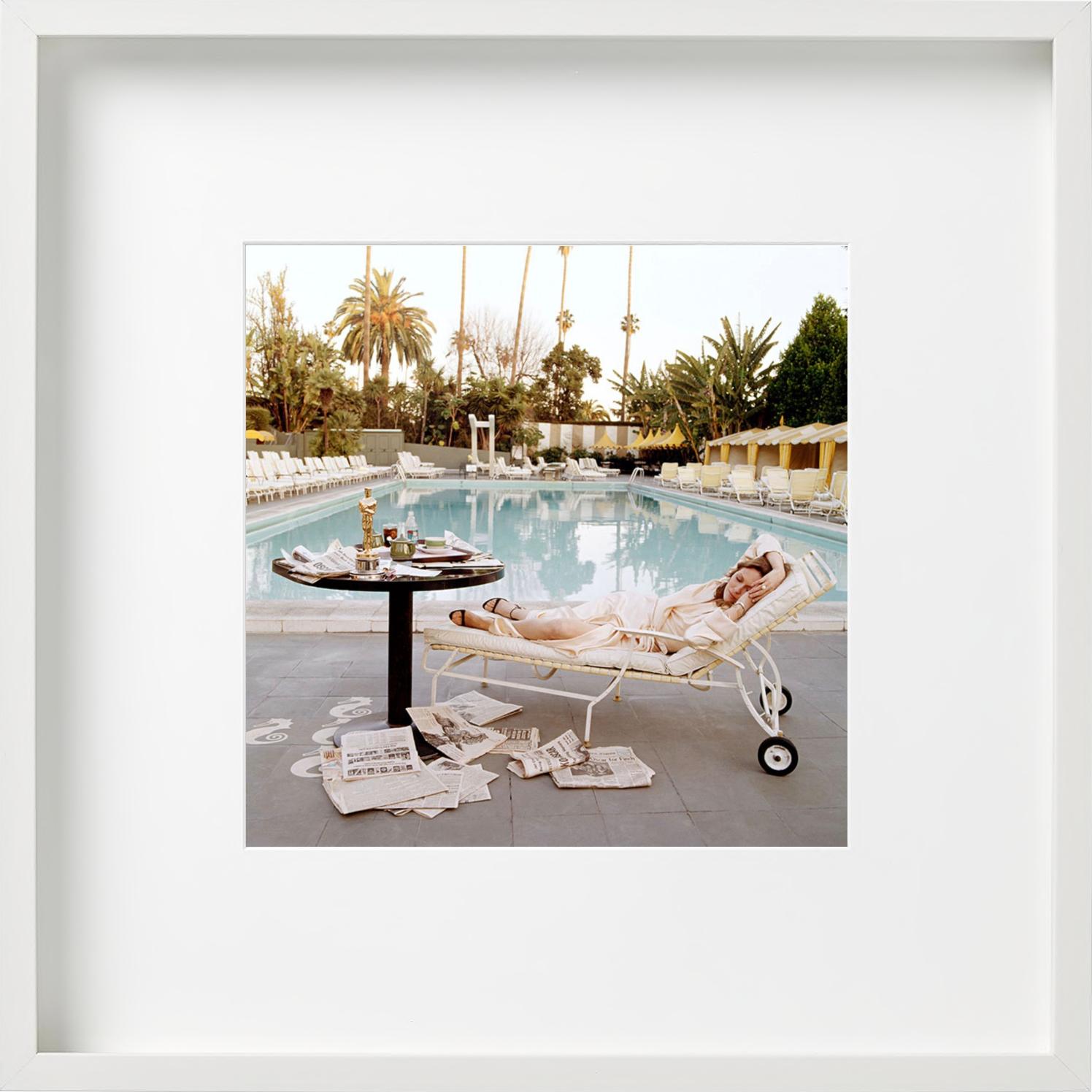 Faye Dunaway - Oscar Outtake, Resting, Los Angeles, Fine Art Photography 1977 en vente 13