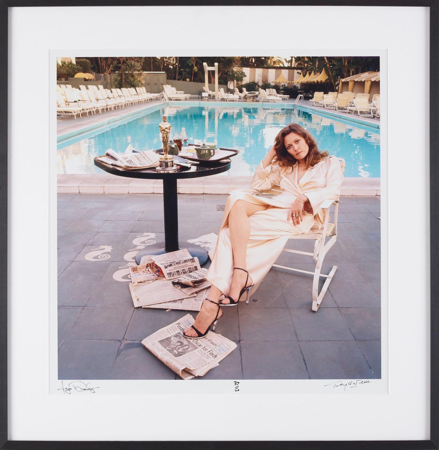 Faye Dunaway The Morning After, 1977  

Co-Signed Edition Print by Terry O'Neill and Faye Dunaway

Mint condition C print hand numbered 37 / 50 
and hand signed by both photographer and film star.


Framed in black solid wood frame with matting and