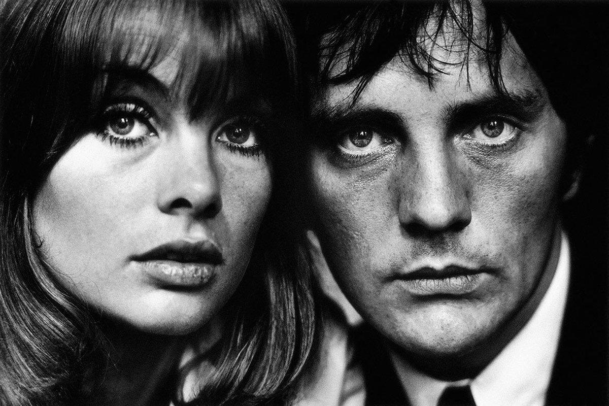 Terry O'Neill Portrait Photograph - Jean Shrimpton & Terence Stamp (20" x 30")